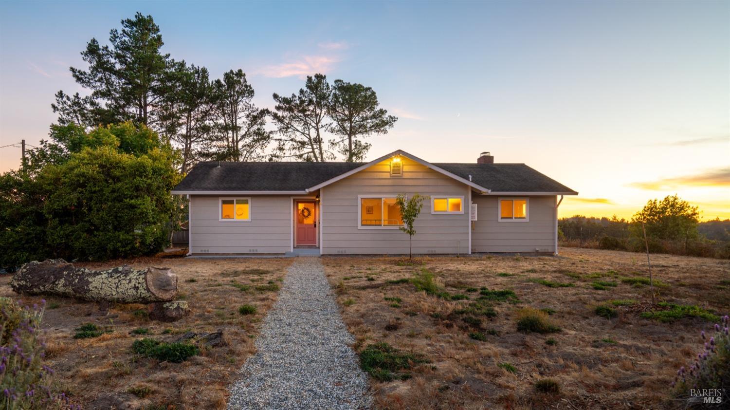 Detail Gallery Image 1 of 80 For 1286 Sexton Rd, Sebastopol,  CA 95472 - 3 Beds | 2 Baths