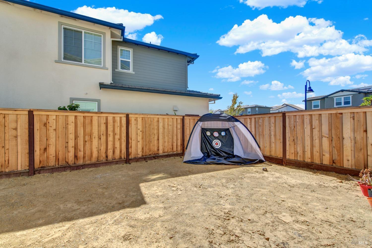 Detail Gallery Image 38 of 40 For 2464 Lake Club Dr, Fairfield,  CA 94533 - 4 Beds | 3/1 Baths