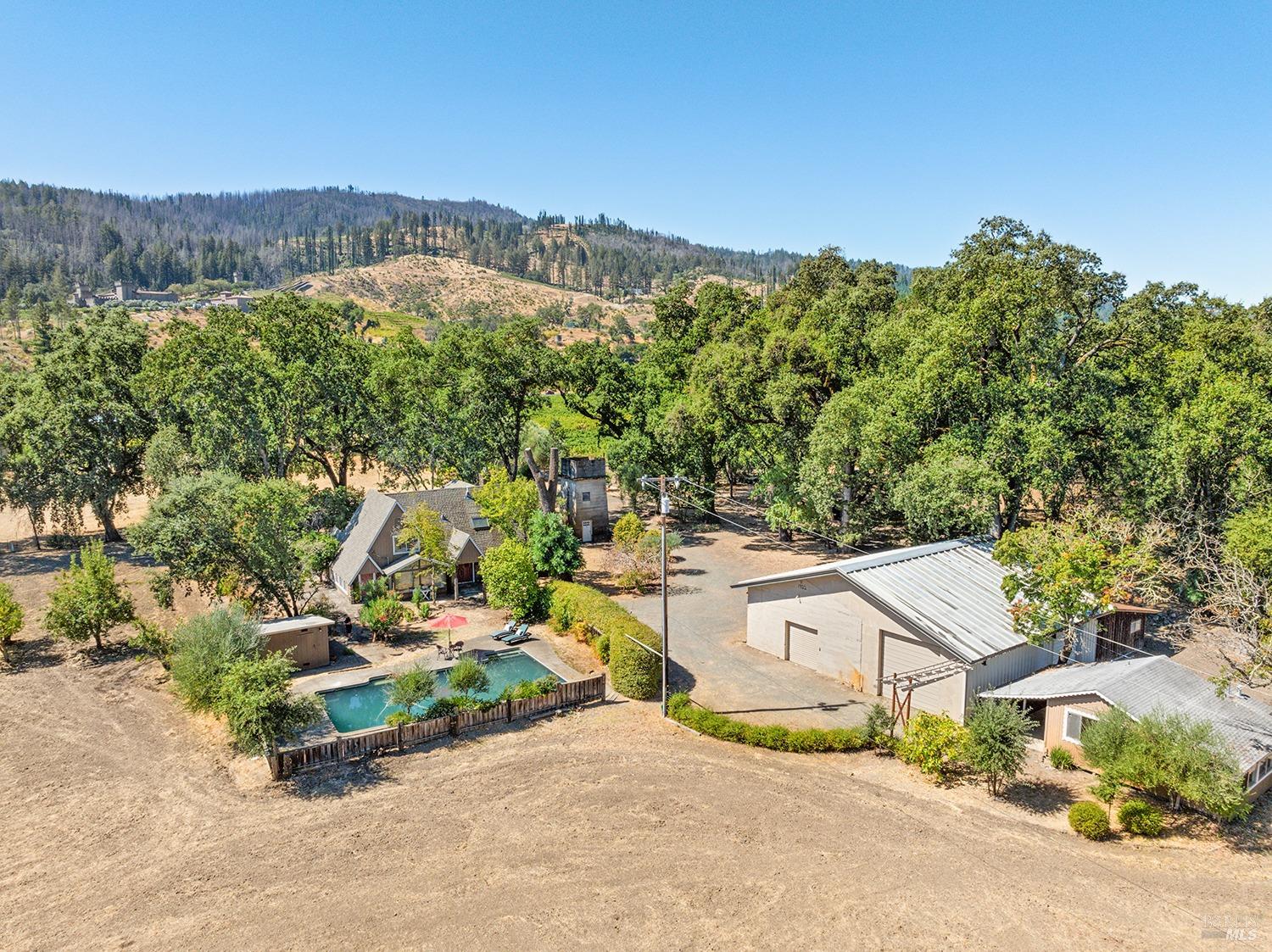 Detail Gallery Image 20 of 86 For 4104 Highway 29 Unkn, Calistoga,  CA 94515 - 4 Beds | 2 Baths