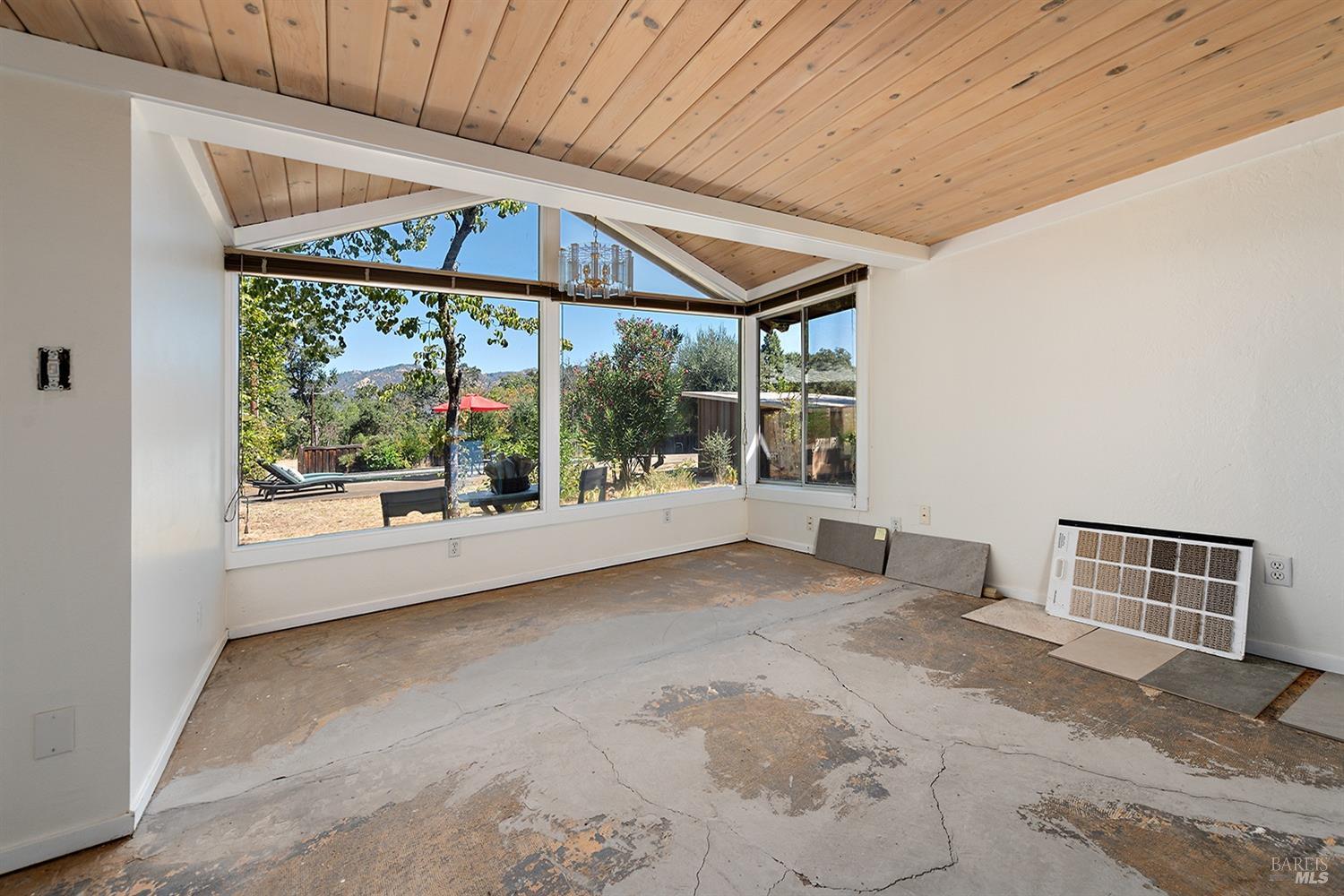 Detail Gallery Image 34 of 86 For 4104 Highway 29 Unkn, Calistoga,  CA 94515 - 4 Beds | 2 Baths