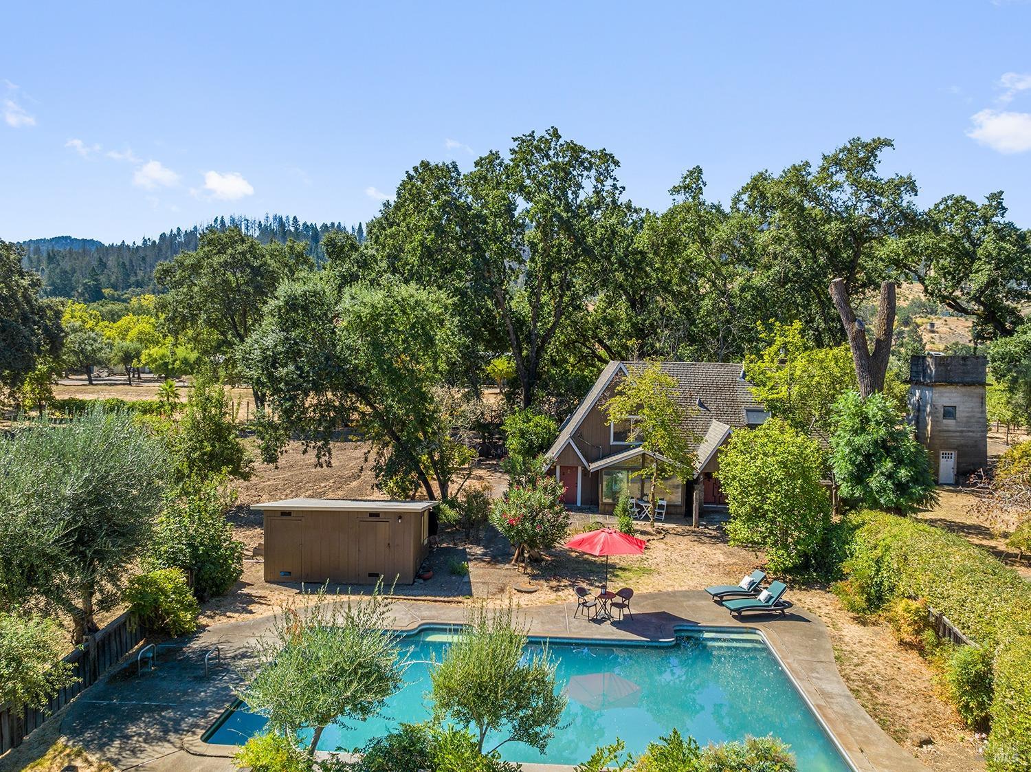 Detail Gallery Image 25 of 86 For 4104 Highway 29 Unkn, Calistoga,  CA 94515 - 4 Beds | 2 Baths