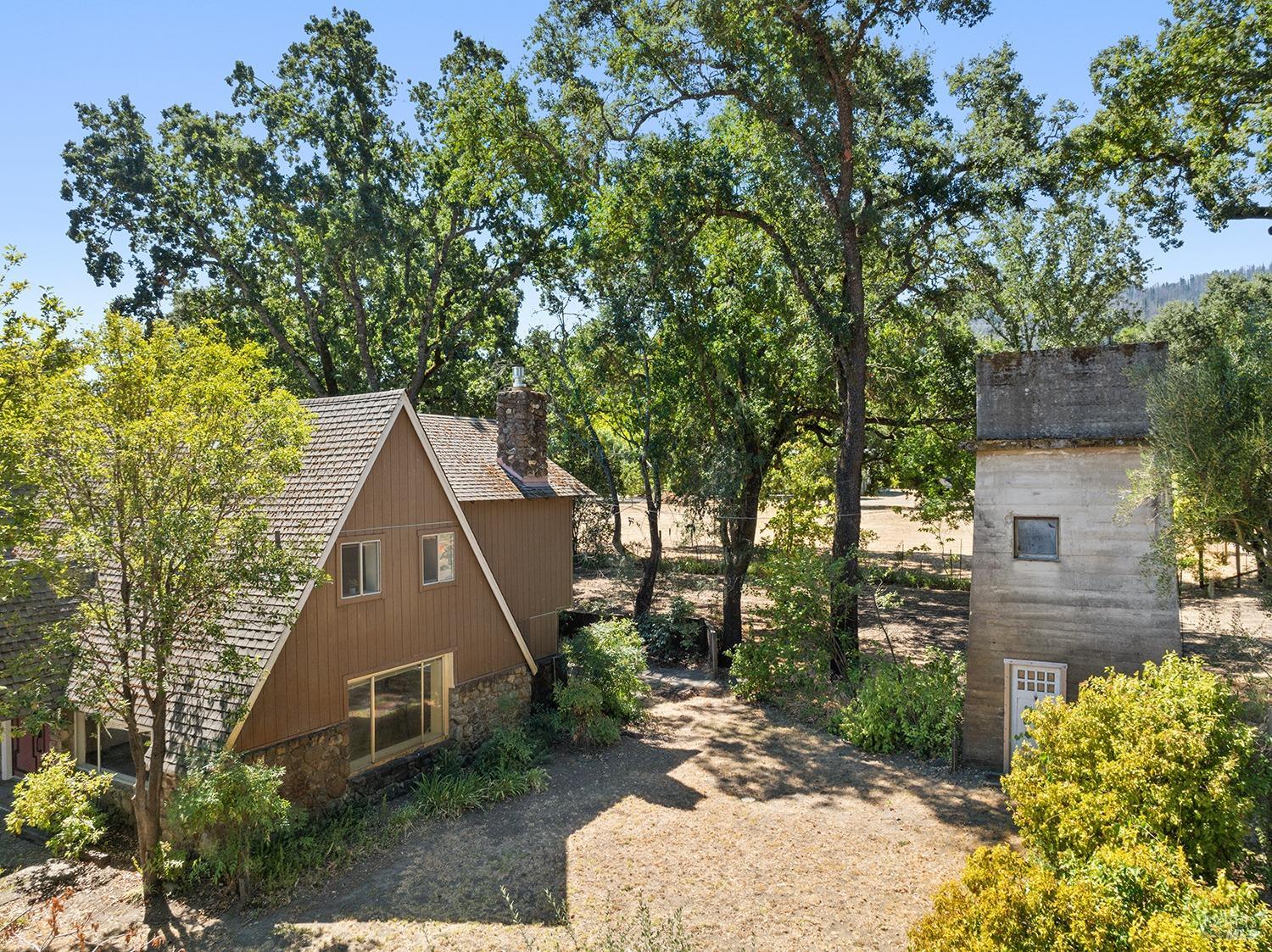 Detail Gallery Image 22 of 86 For 4104 Highway 29 Unkn, Calistoga,  CA 94515 - 4 Beds | 2 Baths