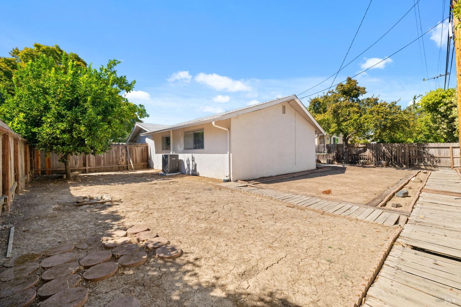 Detail Gallery Image 26 of 30 For 1812 Clay St, Fairfield,  CA 94533 - 3 Beds | 2 Baths