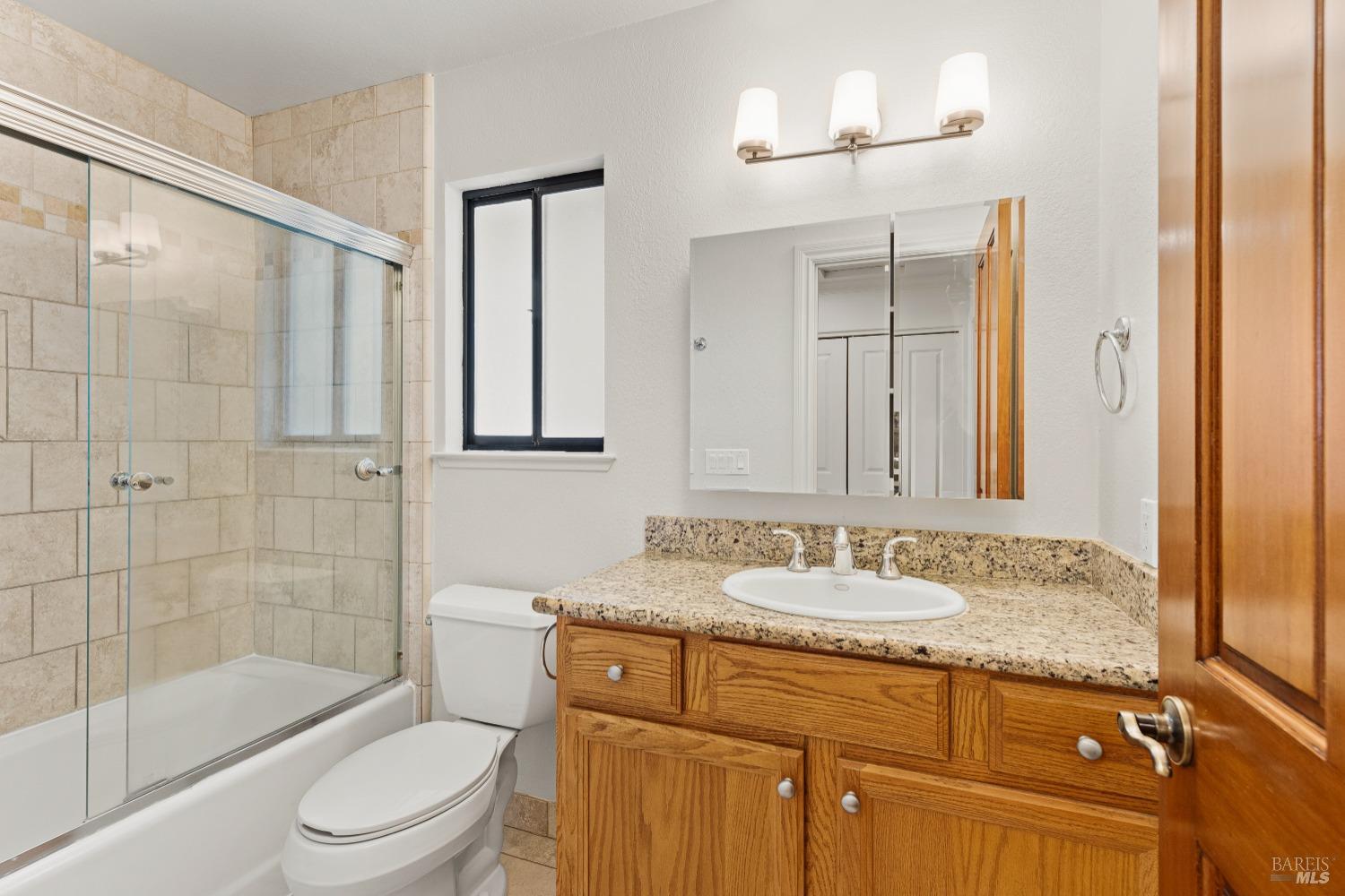 Detail Gallery Image 15 of 21 For 160 Golden Ridge Ave, Sebastopol,  CA 95472 - 2 Beds | 1 Baths