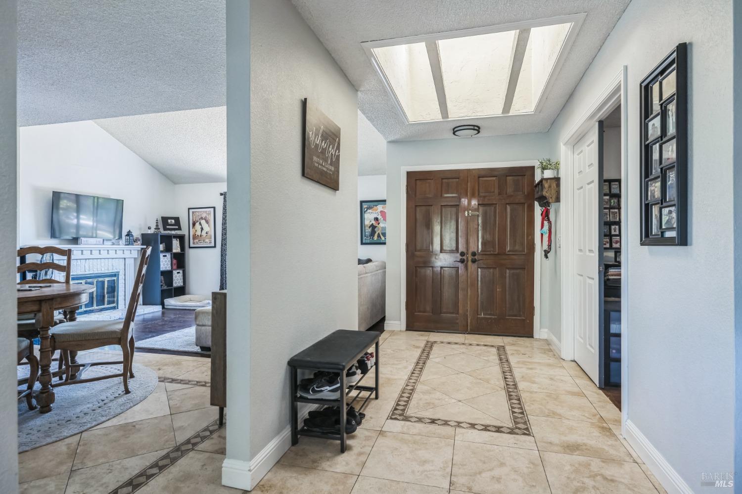 Detail Gallery Image 12 of 29 For 3227 Serra Way, Fairfield,  CA 94534 - 3 Beds | 2 Baths