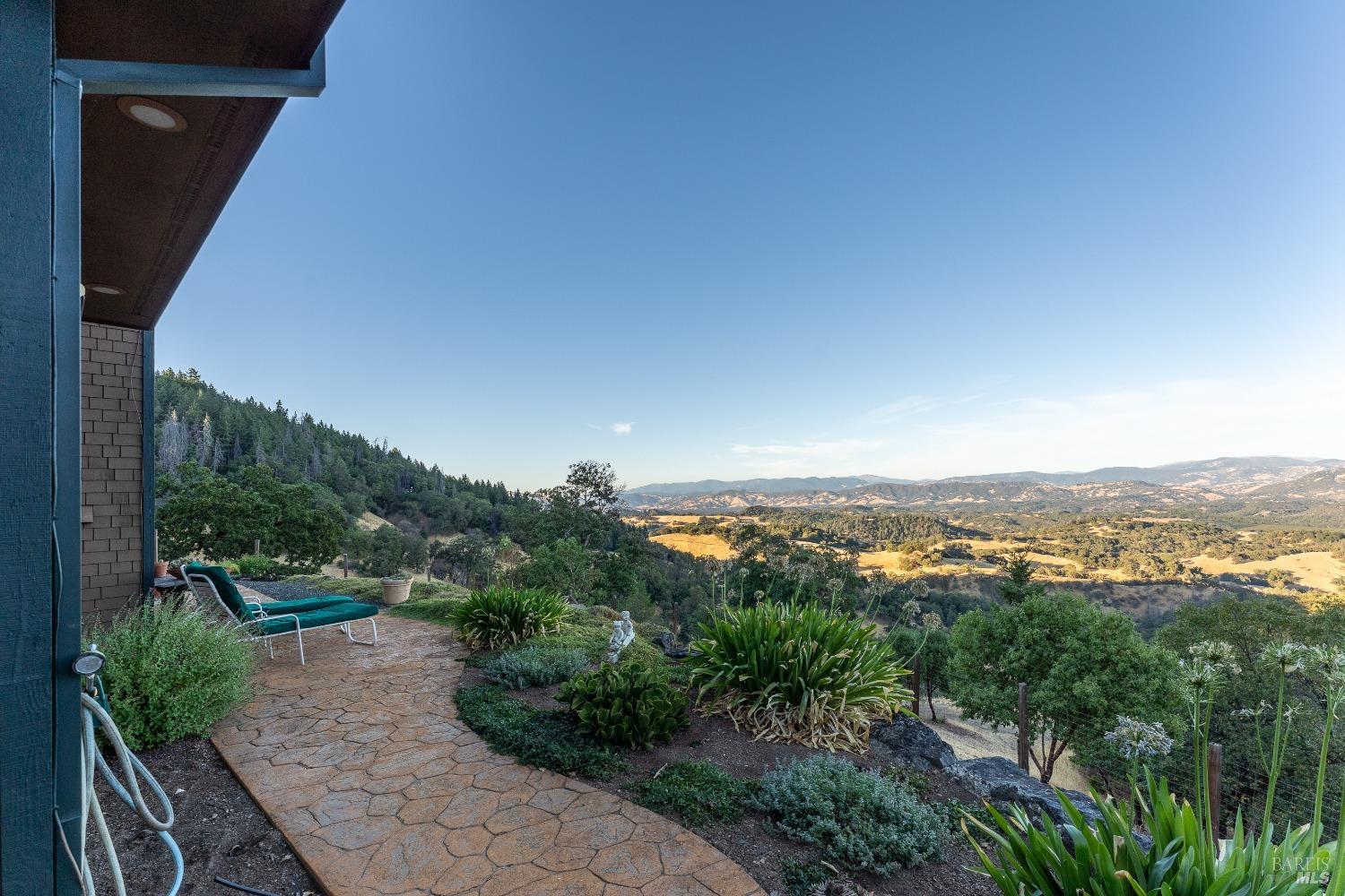 Detail Gallery Image 31 of 53 For 4250 Orr Springs Rd, Ukiah,  CA 95482 - 2 Beds | 2/1 Baths