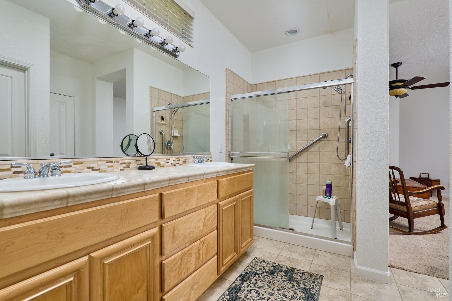 Detail Gallery Image 16 of 27 For 407 Palisades Dr, Rio Vista,  CA 94571 - 2 Beds | 2 Baths