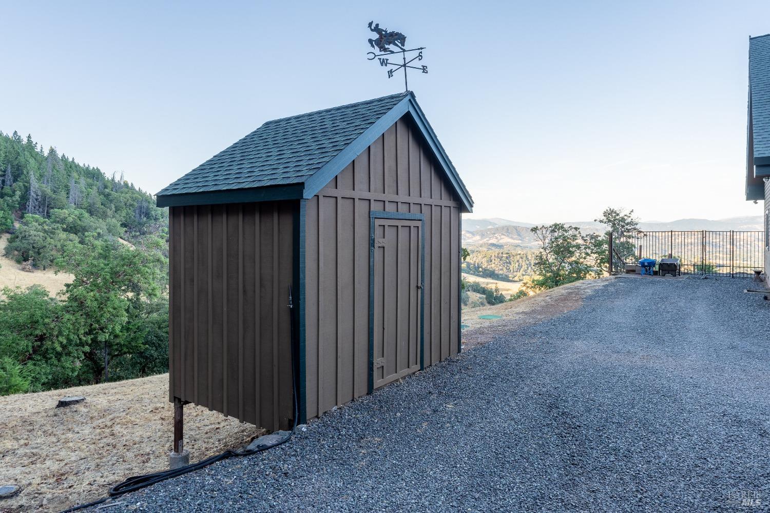 Detail Gallery Image 48 of 53 For 4250 Orr Springs Rd, Ukiah,  CA 95482 - 2 Beds | 2/1 Baths