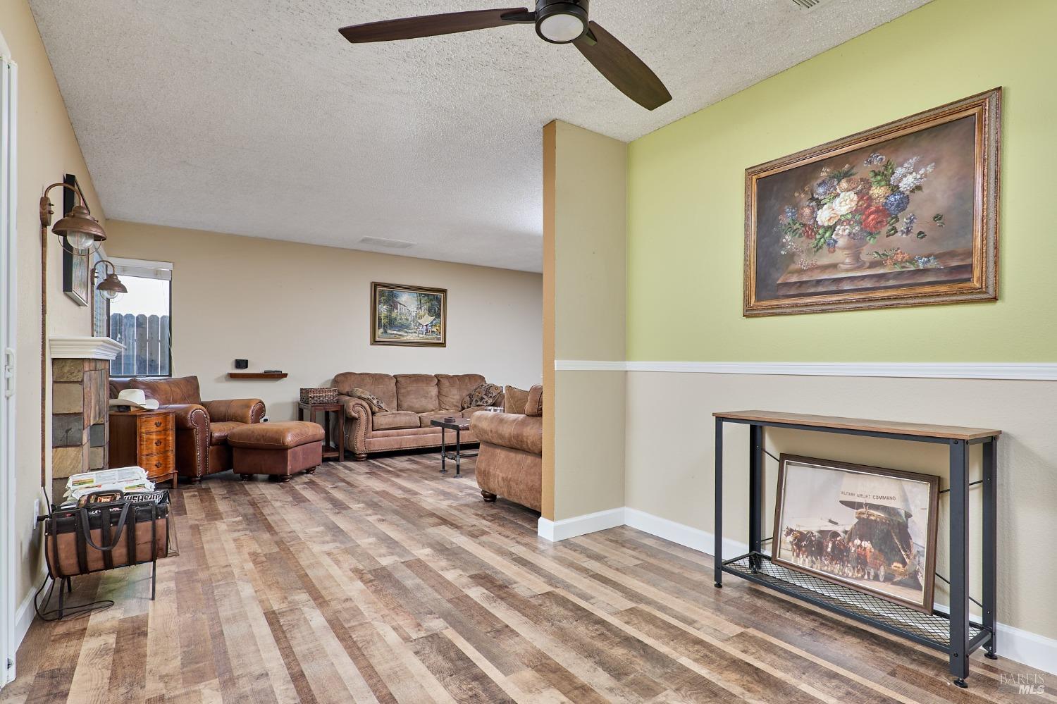 Detail Gallery Image 14 of 36 For 2681 Shasta Ct, Fairfield,  CA 94533 - 3 Beds | 2/1 Baths