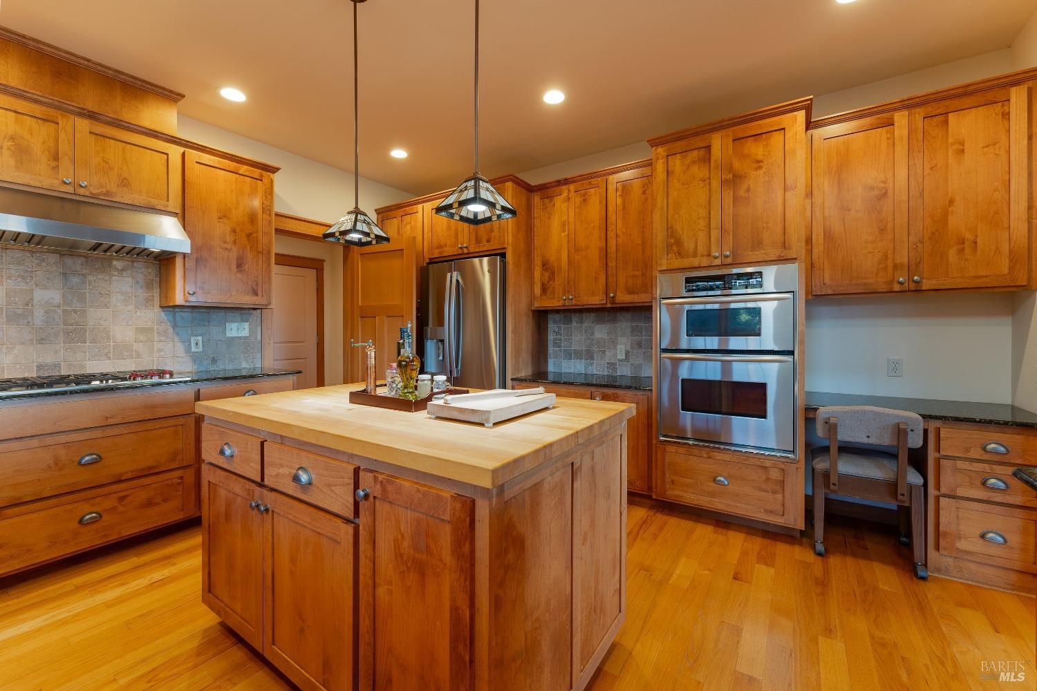 Detail Gallery Image 12 of 53 For 4250 Orr Springs Rd, Ukiah,  CA 95482 - 2 Beds | 2/1 Baths