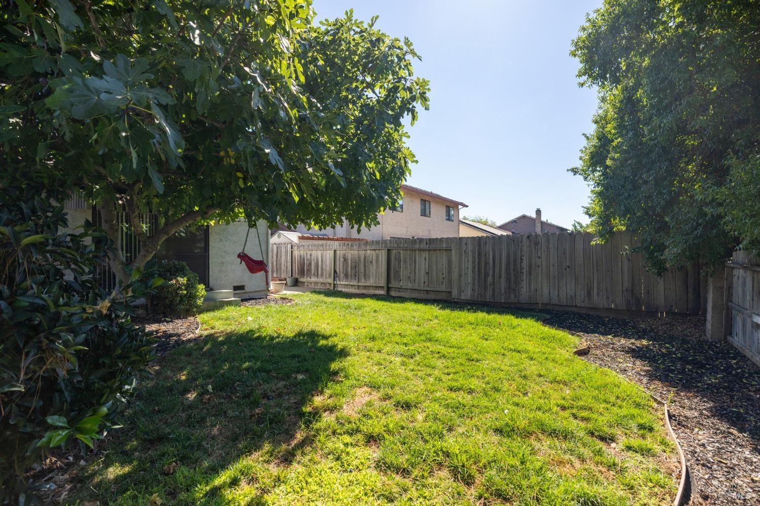 Detail Gallery Image 8 of 29 For 3227 Serra Way, Fairfield,  CA 94534 - 3 Beds | 2 Baths