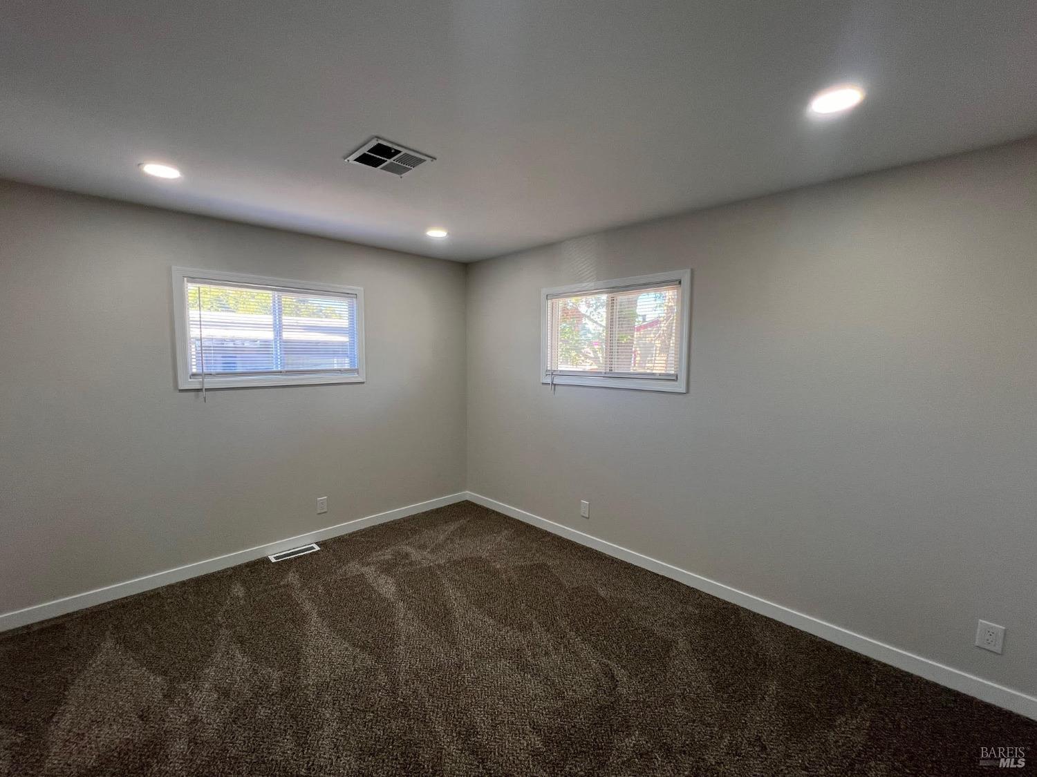 Detail Gallery Image 22 of 27 For 131 Zaragoza Dr, Fairfield,  CA 94533 - 3 Beds | 2 Baths