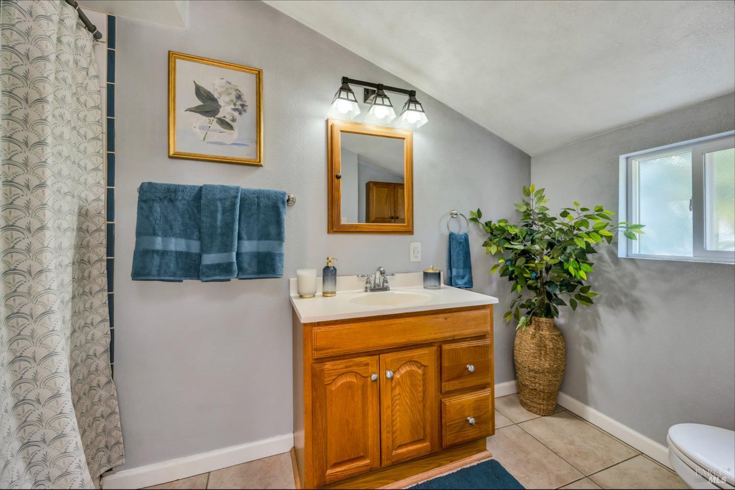 Detail Gallery Image 19 of 29 For 365 Calle Del Monte St, Sonoma,  CA 95476 - 2 Beds | 1 Baths