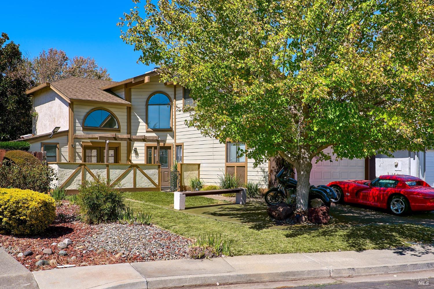 Detail Gallery Image 5 of 36 For 2681 Shasta Ct, Fairfield,  CA 94533 - 3 Beds | 2/1 Baths