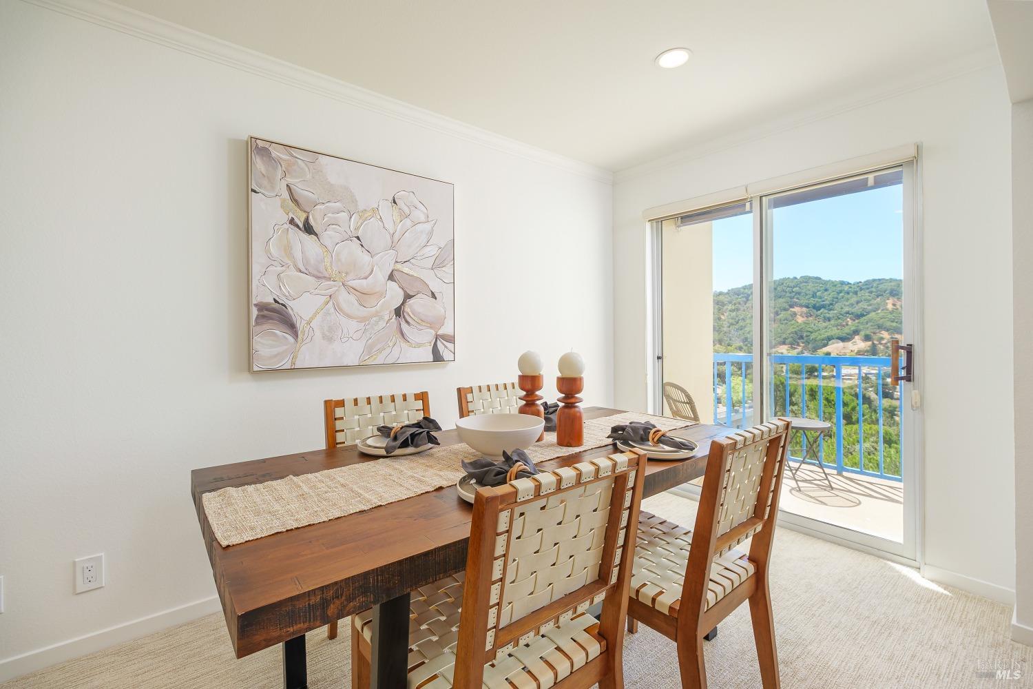 Detail Gallery Image 6 of 60 For 100 Thorndale Dr #424,  San Rafael,  CA 94903 - 2 Beds | 2 Baths