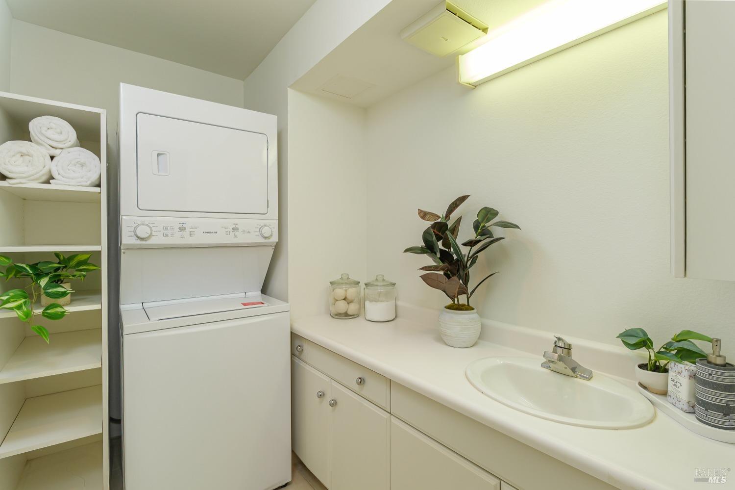 Detail Gallery Image 19 of 60 For 100 Thorndale Dr #424,  San Rafael,  CA 94903 - 2 Beds | 2 Baths