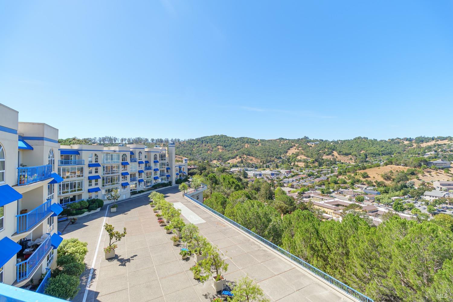 Detail Gallery Image 26 of 60 For 100 Thorndale Dr #424,  San Rafael,  CA 94903 - 2 Beds | 2 Baths