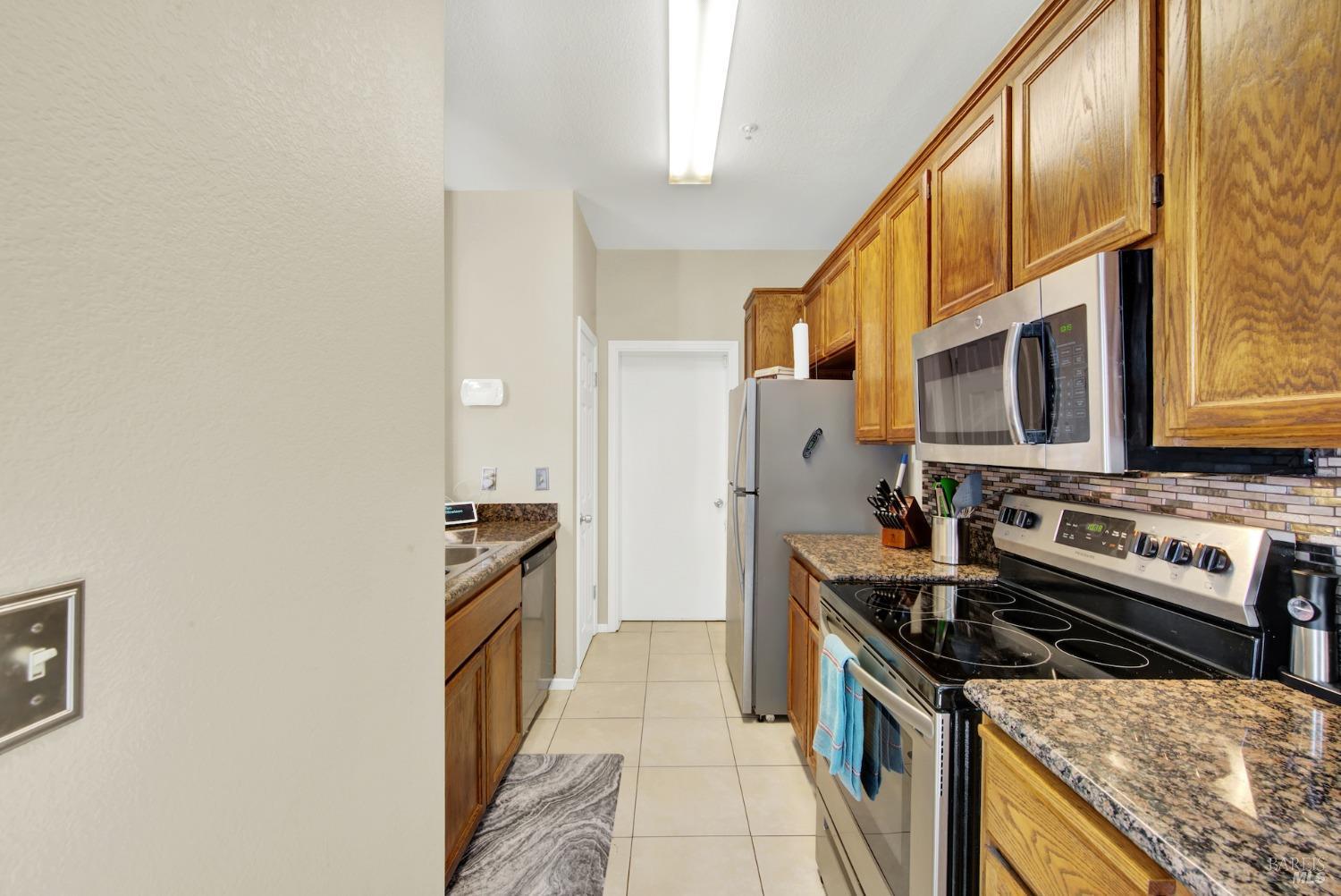 Detail Gallery Image 22 of 58 For 126 Manchester Dr, Fairfield,  CA 94533 - 2 Beds | 1/1 Baths