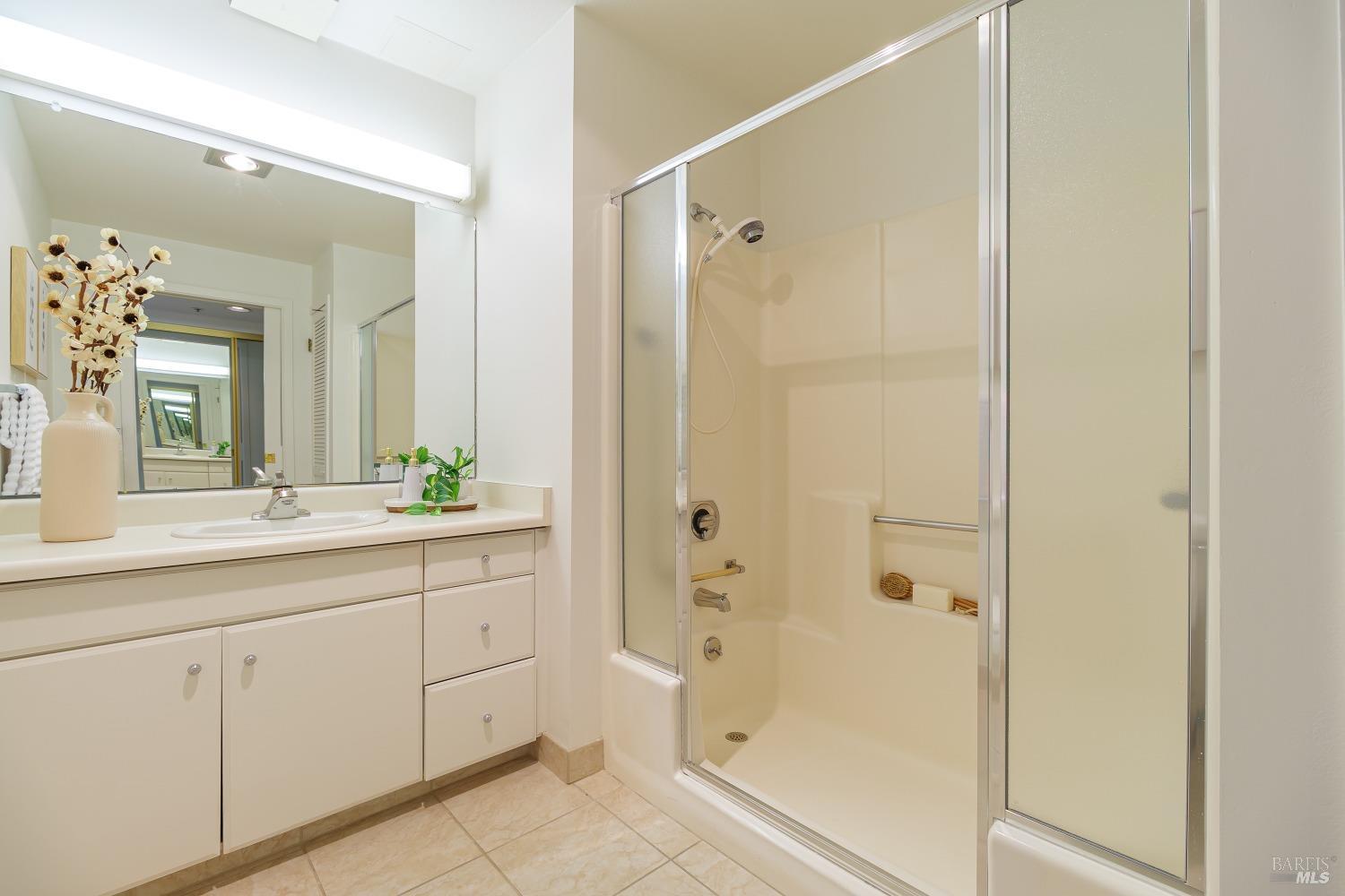 Detail Gallery Image 14 of 60 For 100 Thorndale Dr #424,  San Rafael,  CA 94903 - 2 Beds | 2 Baths