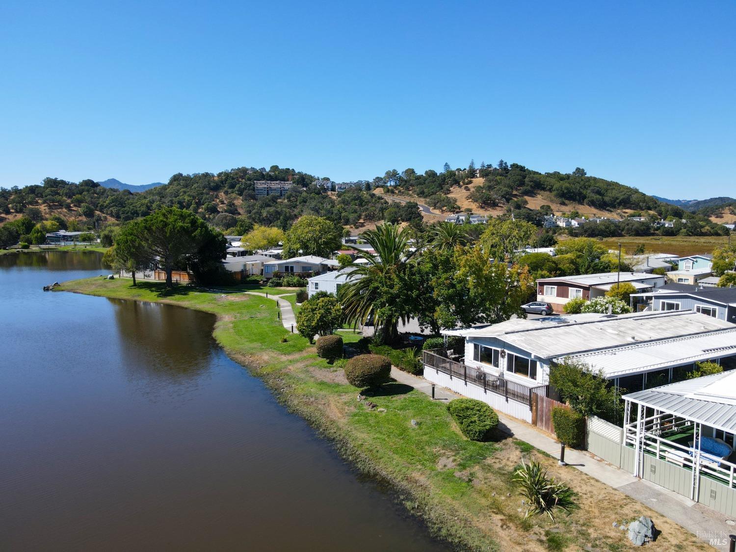 Detail Gallery Image 29 of 40 For 196 Isle Royale Ct, San Rafael,  CA 94903 - 3 Beds | 2 Baths