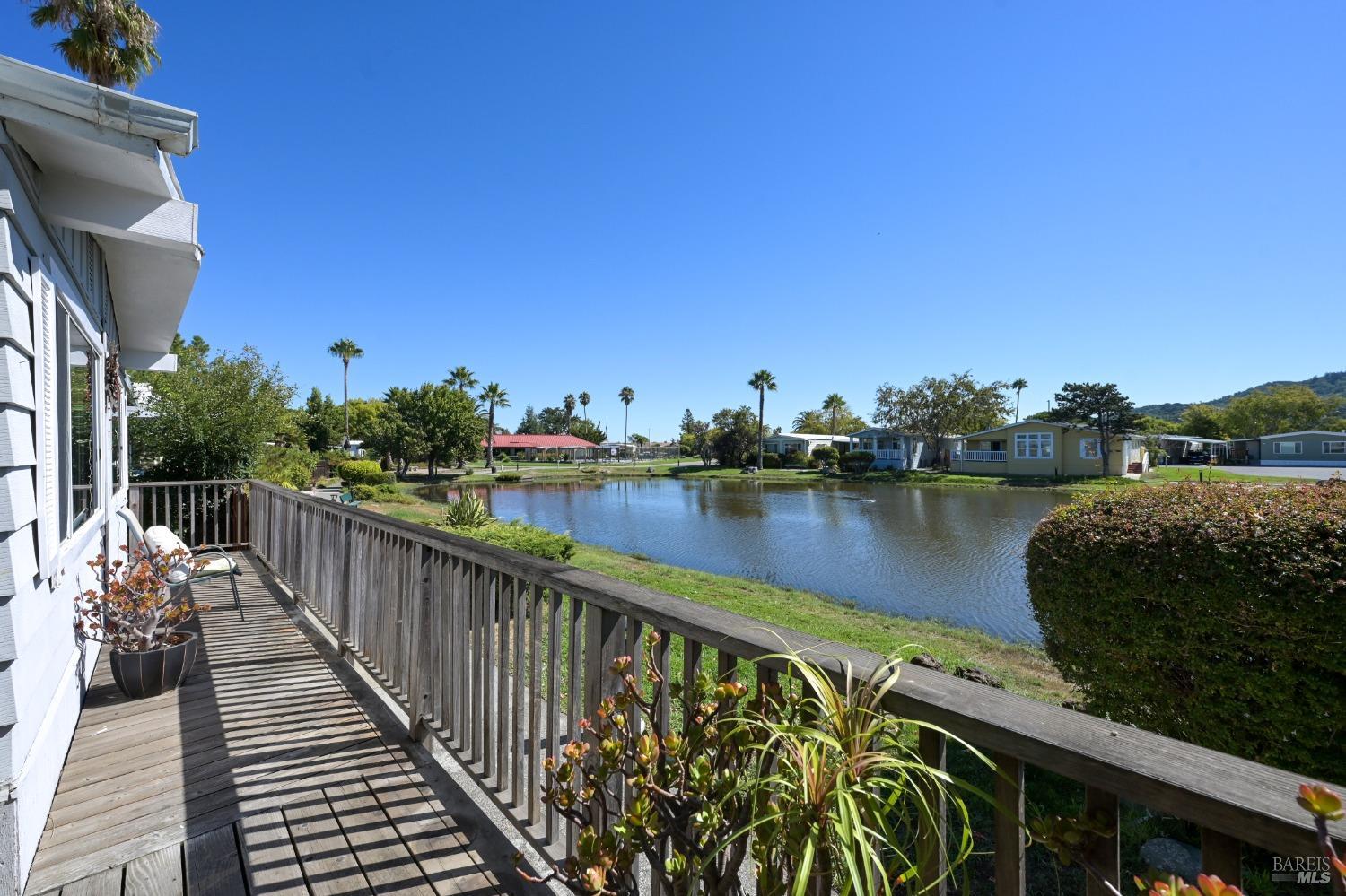 Detail Gallery Image 39 of 40 For 196 Isle Royale Ct, San Rafael,  CA 94903 - 3 Beds | 2 Baths