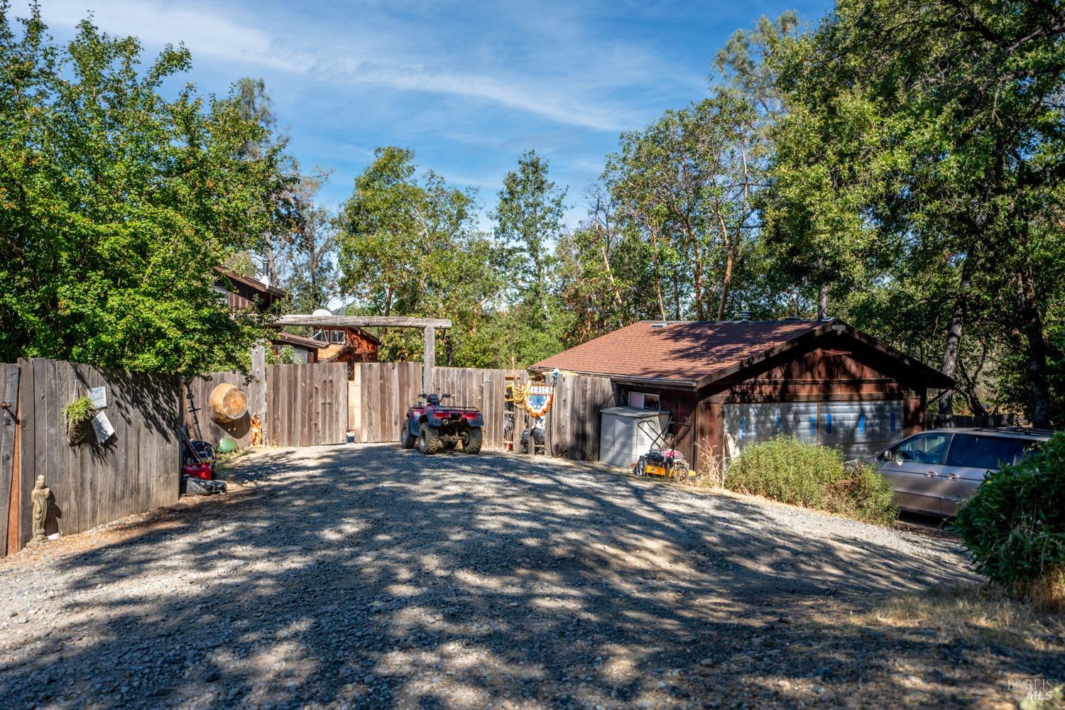 Detail Gallery Image 28 of 37 For 34010 Shimmins Ridge Rdgs, Willits,  CA 95490 - 2 Beds | 1 Baths