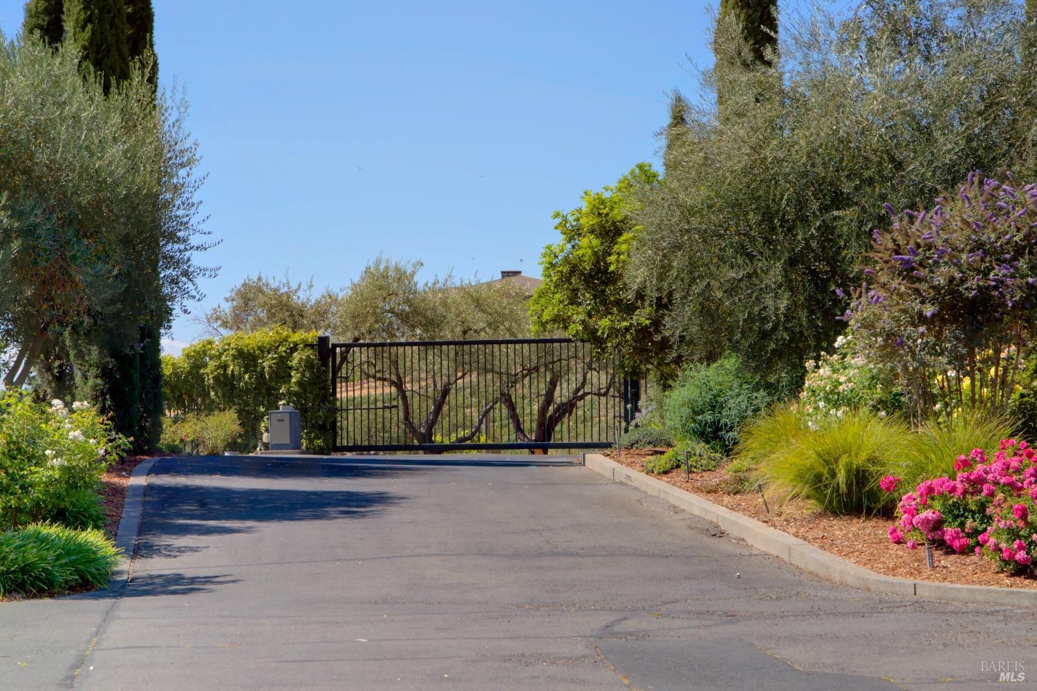 Detail Gallery Image 93 of 94 For 2275 Old Soda Springs Rd, Napa,  CA 94558 - 5 Beds | 6/1 Baths