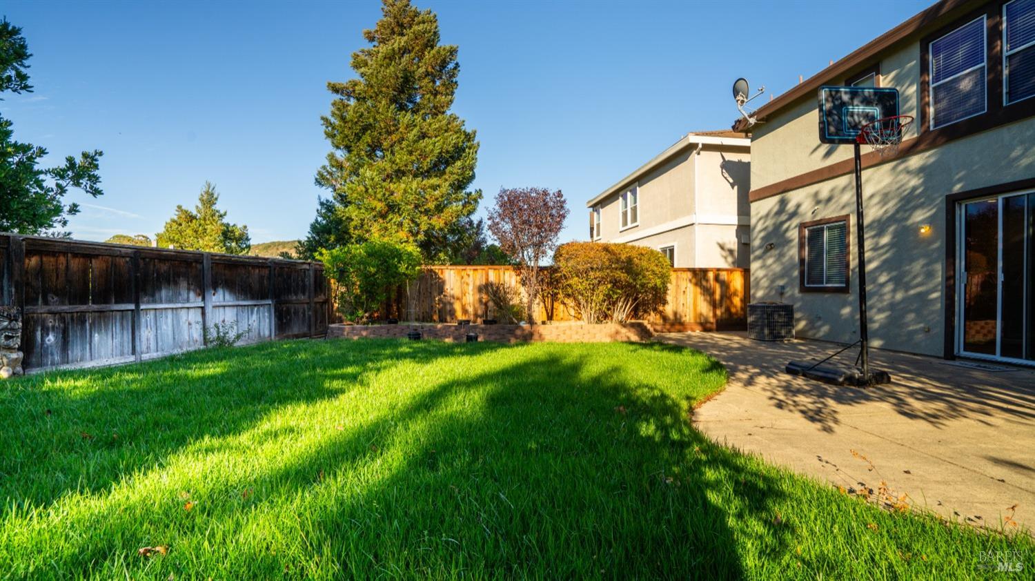 Detail Gallery Image 37 of 43 For 5090 Napa Shore Dr, Fairfield,  CA 94534 - 4 Beds | 2/1 Baths