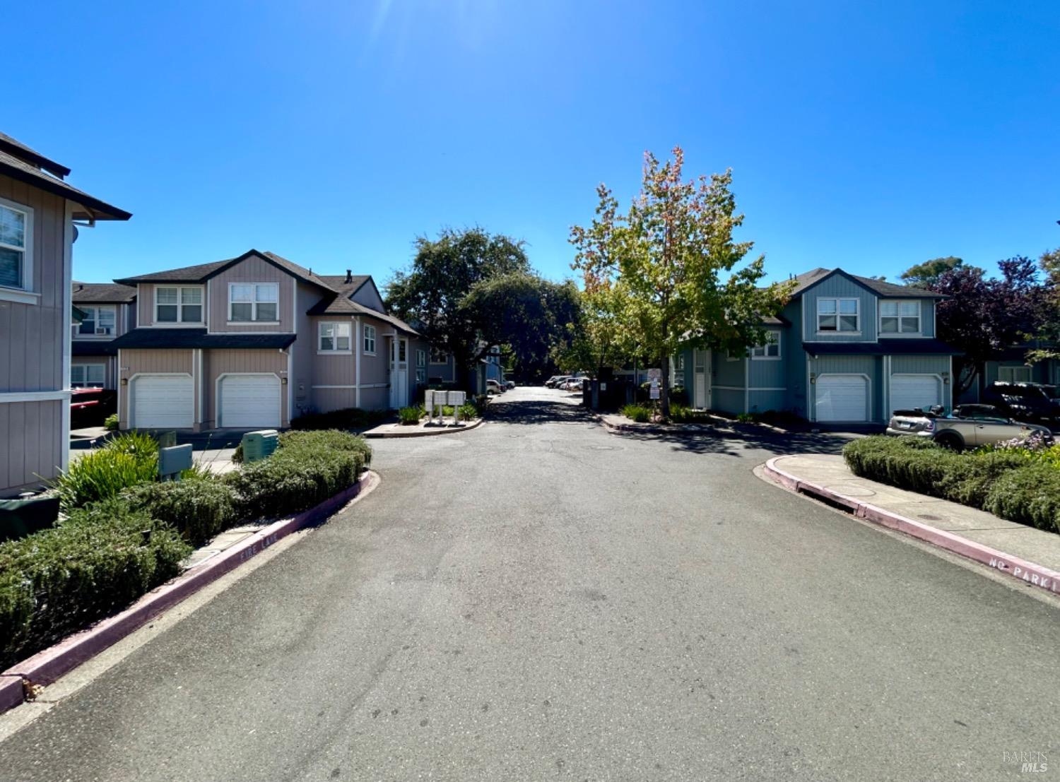 Detail Gallery Image 21 of 23 For 1507 Pinebrook Pl, Santa Rosa,  CA 95403 - 3 Beds | 2/1 Baths