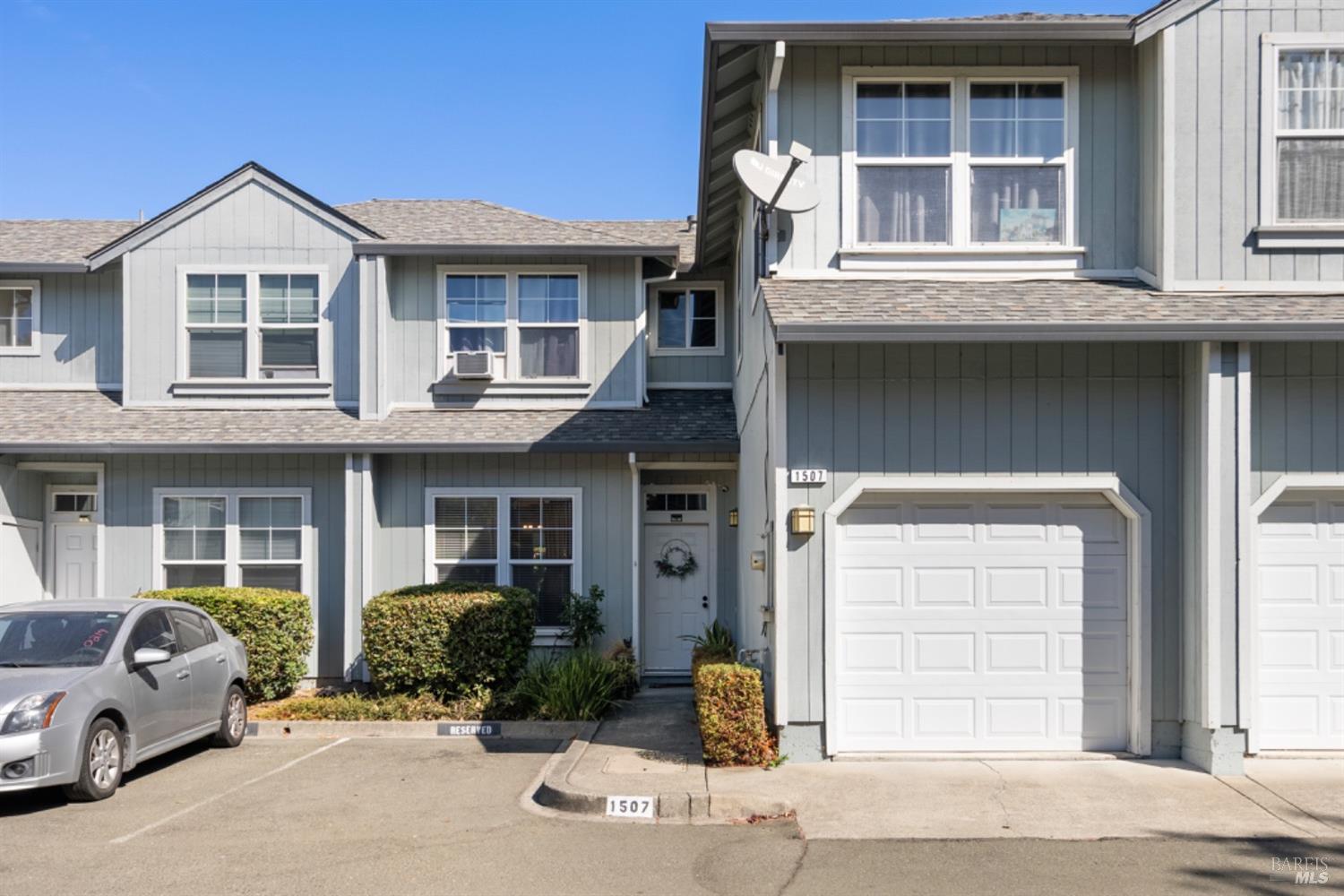 Detail Gallery Image 1 of 23 For 1507 Pinebrook Pl, Santa Rosa,  CA 95403 - 3 Beds | 2/1 Baths