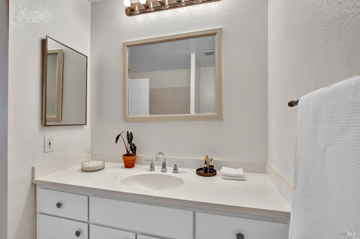 Detail Gallery Image 32 of 38 For 2890 Redwood Pkwy #72,  Vallejo,  CA 94591 - 2 Beds | 2 Baths