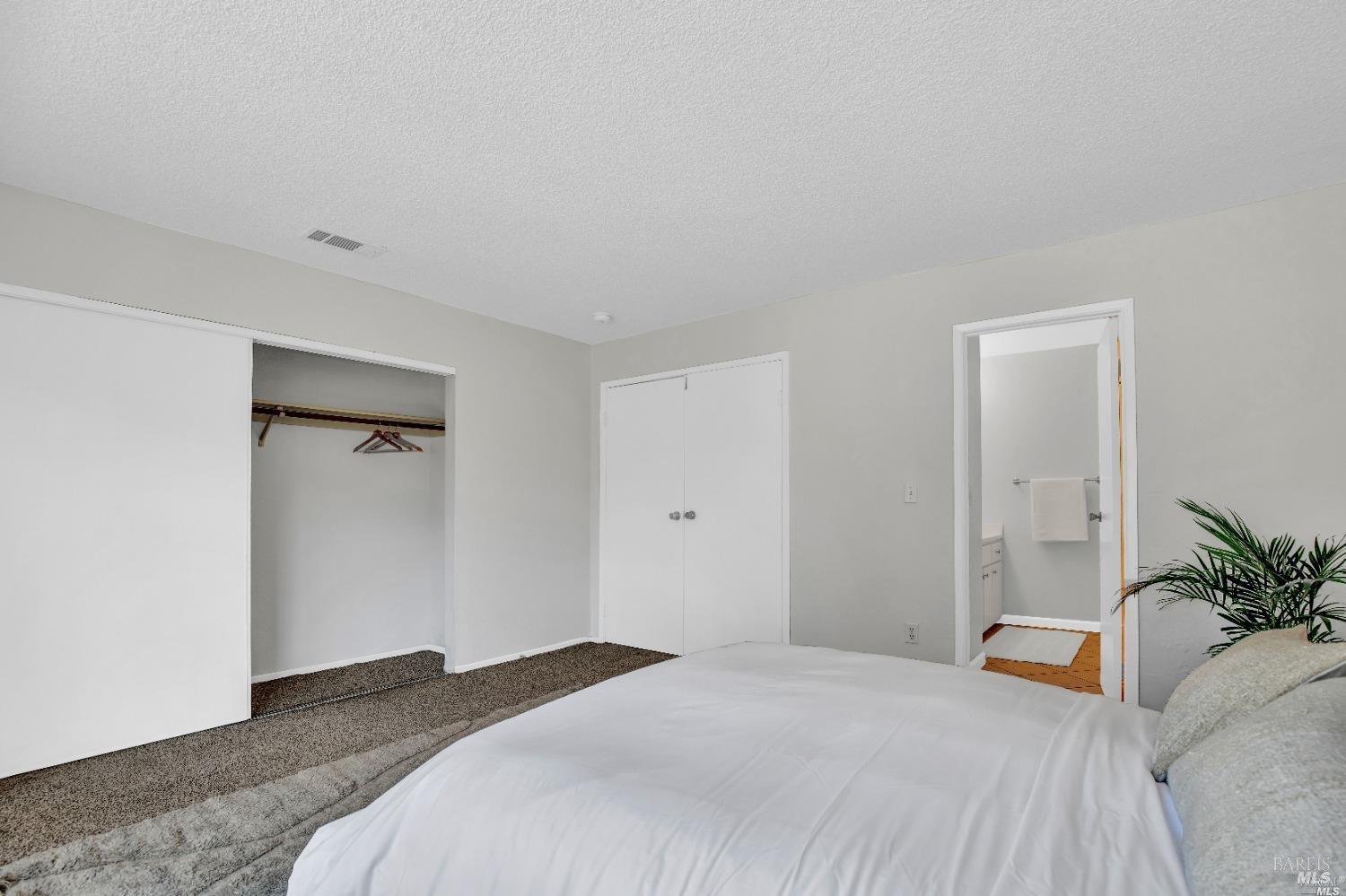 Detail Gallery Image 25 of 38 For 2890 Redwood Pkwy #72,  Vallejo,  CA 94591 - 2 Beds | 2 Baths