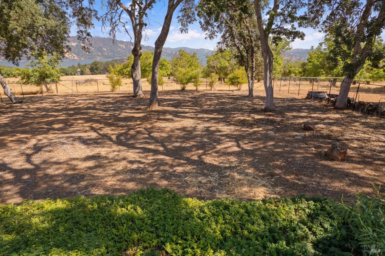 Detail Gallery Image 5 of 37 For 2020 Westlake Dr, Kelseyville,  CA 95451 - 3 Beds | 2 Baths