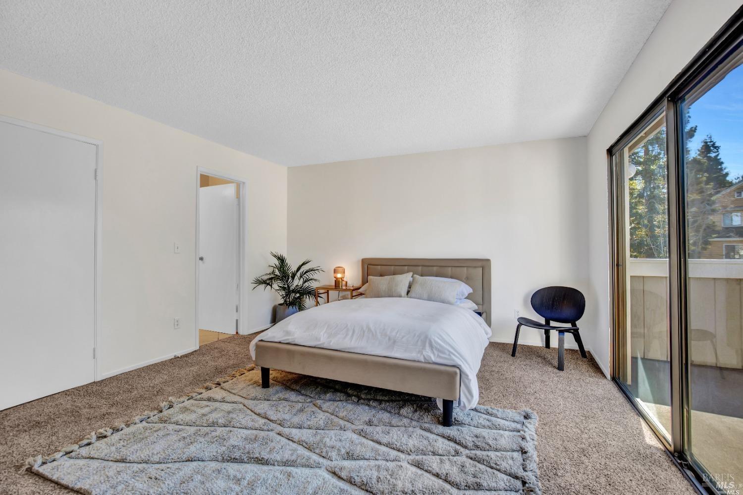 Detail Gallery Image 26 of 38 For 2890 Redwood Pkwy #72,  Vallejo,  CA 94591 - 2 Beds | 2 Baths