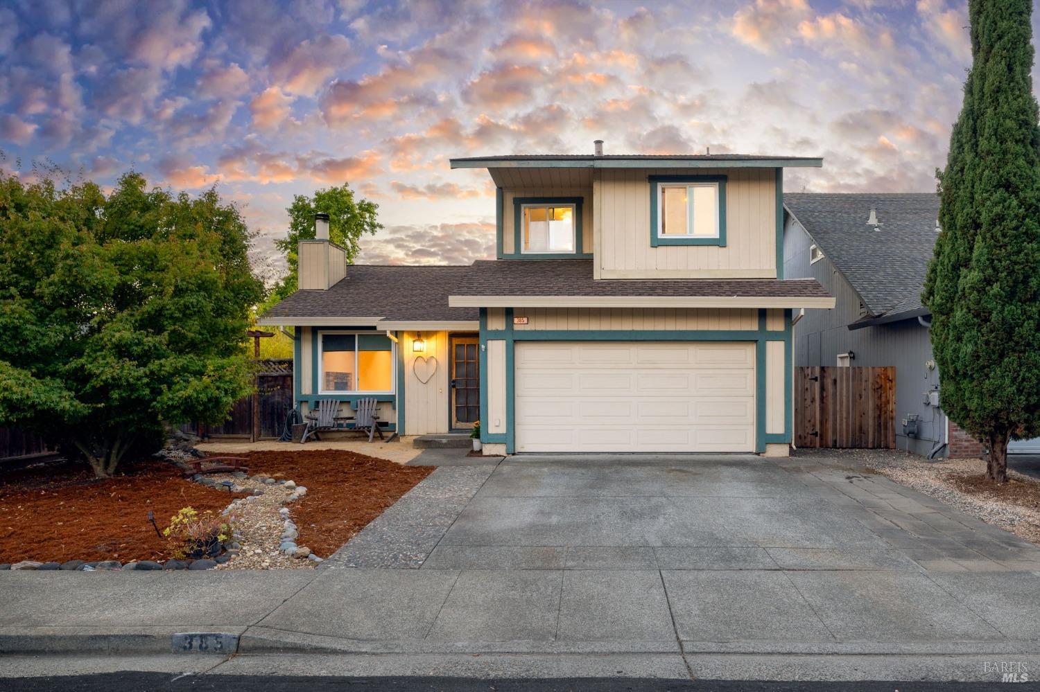 Detail Gallery Image 1 of 1 For 385 Manka Cir, Santa Rosa,  CA 95403 - 3 Beds | 2/1 Baths