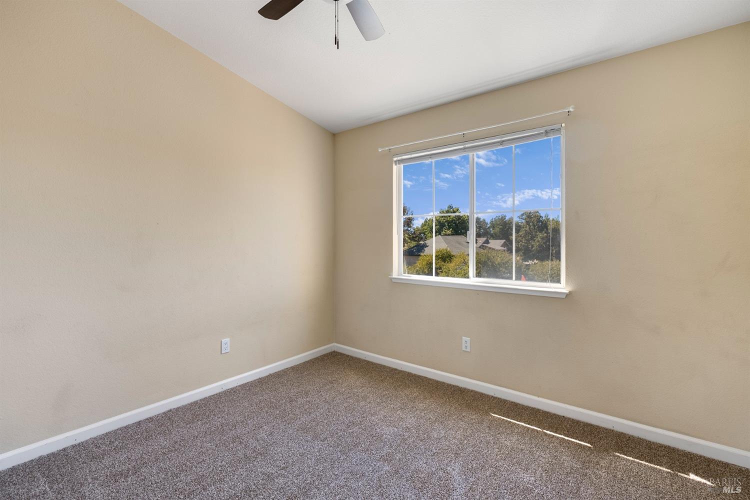 Detail Gallery Image 24 of 25 For 2298 Francisco Ave, Santa Rosa,  CA 95403 - 3 Beds | 2/1 Baths