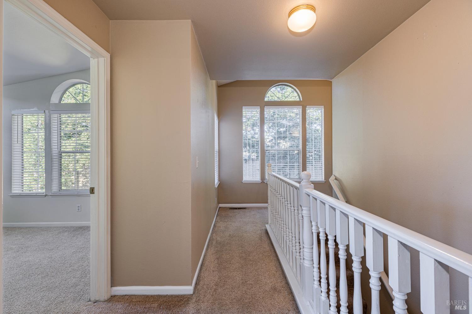 Detail Gallery Image 12 of 34 For 534 E Jasmine Cir, Santa Rosa,  CA 95407 - 3 Beds | 2/1 Baths