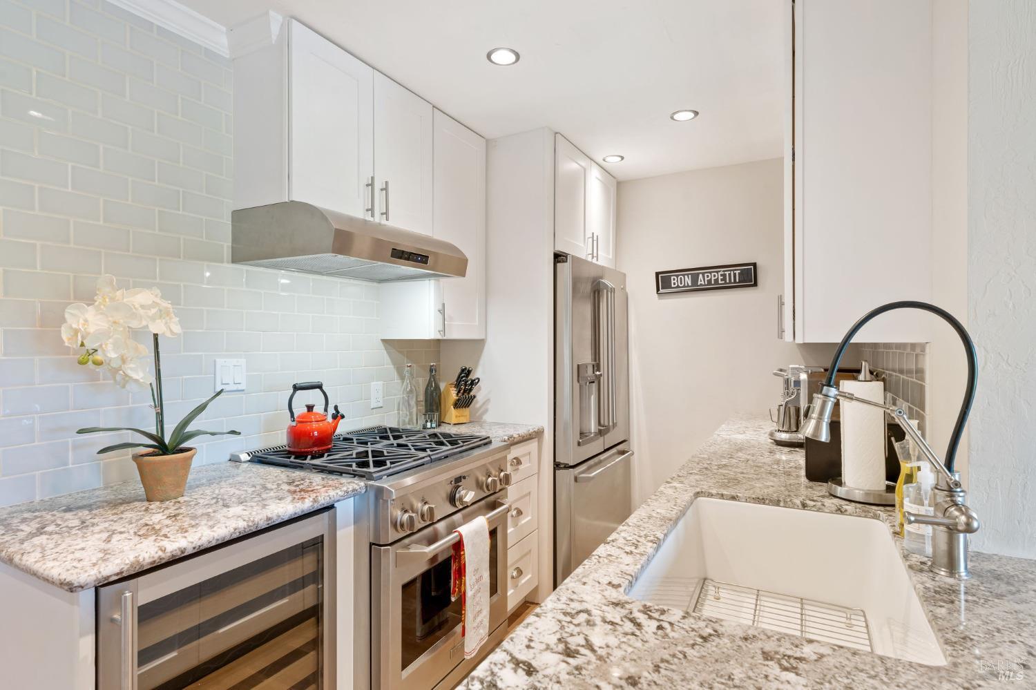 Detail Gallery Image 19 of 58 For 1134 Valley View St, Saint Helena,  CA 94574 - 3 Beds | 2 Baths