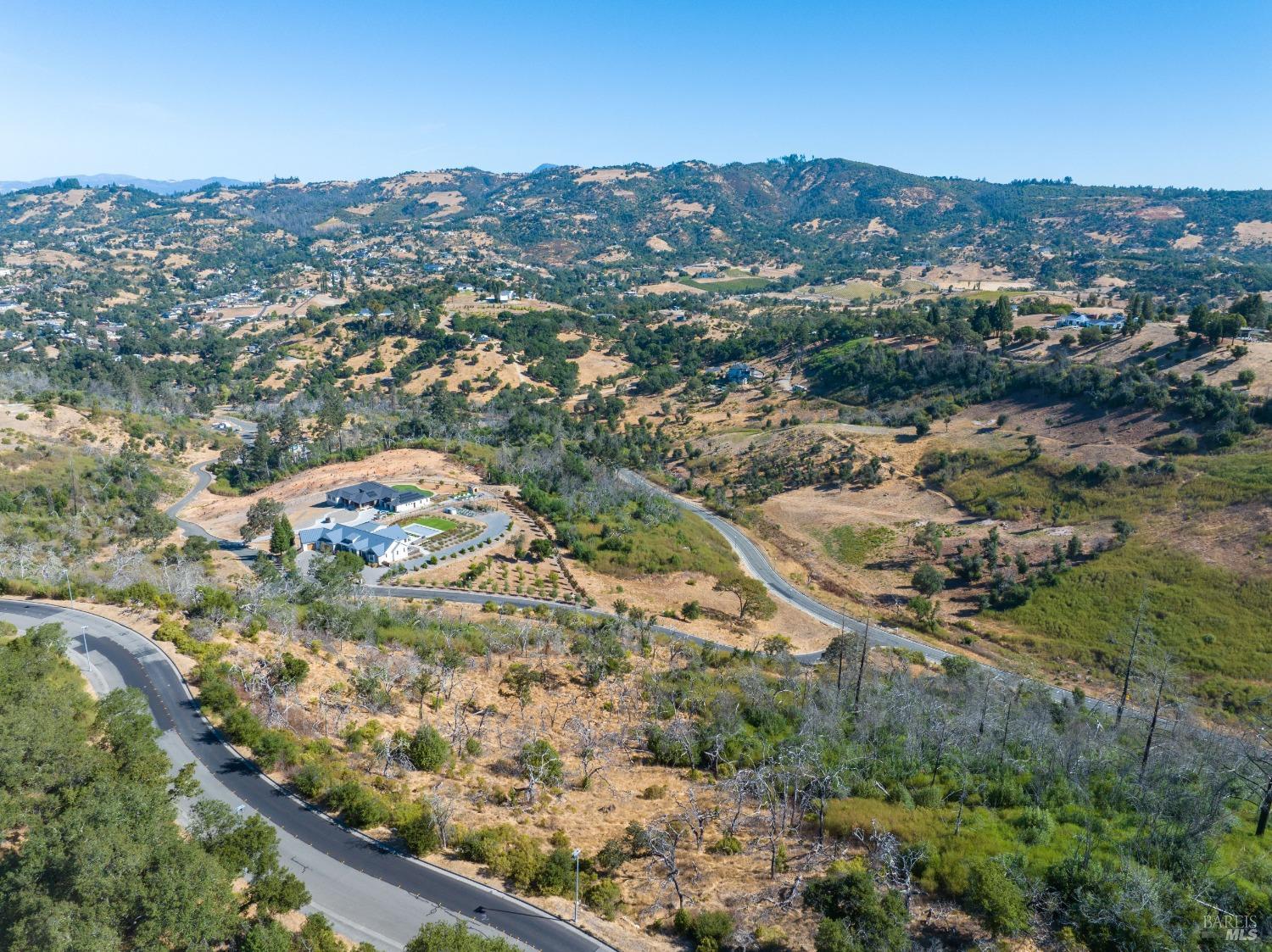 Detail Gallery Image 7 of 11 For 3951 Silver Fox Ct, Santa Rosa,  CA 95403 - – Beds | – Baths