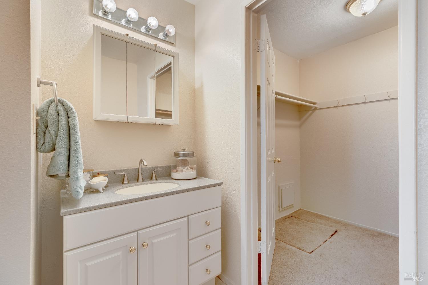 Detail Gallery Image 23 of 34 For 5450 Concord Blvd #M2,  Concord,  CA 94521 - 2 Beds | 1/1 Baths