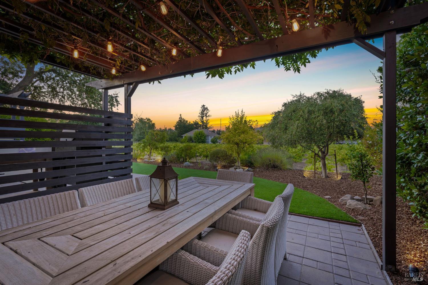 Detail Gallery Image 36 of 58 For 1134 Valley View St, Saint Helena,  CA 94574 - 3 Beds | 2 Baths