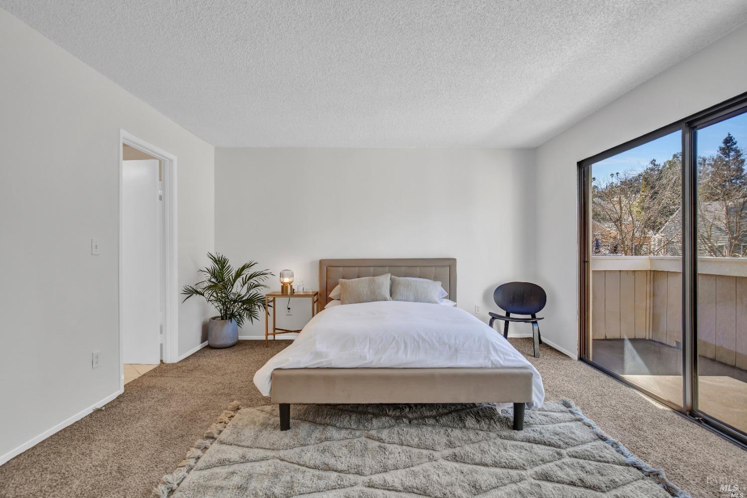 Detail Gallery Image 27 of 38 For 2890 Redwood Pkwy #72,  Vallejo,  CA 94591 - 2 Beds | 2 Baths