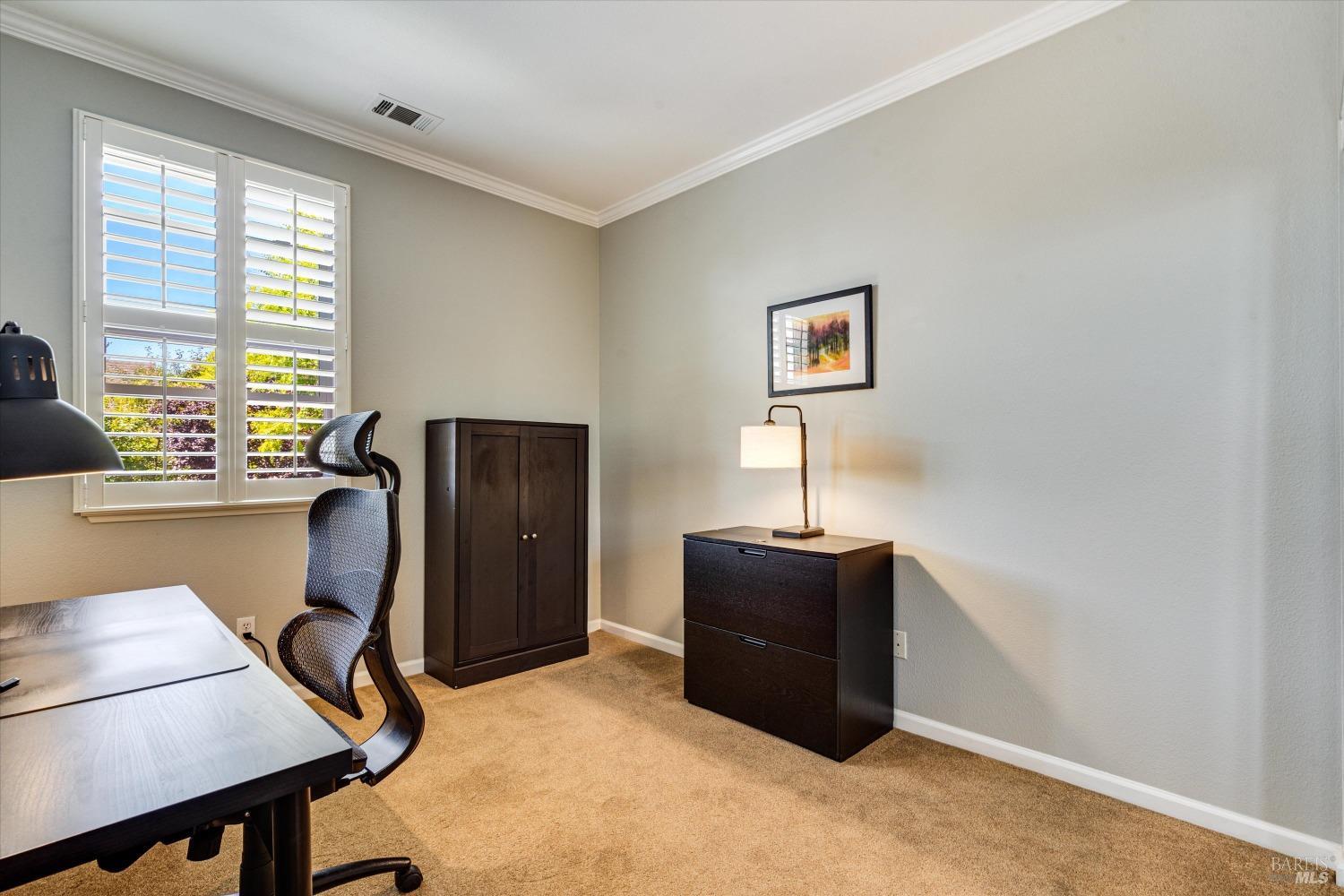 Detail Gallery Image 30 of 46 For 43 Windsor Ct, Napa,  CA 94558 - 4 Beds | 2/1 Baths