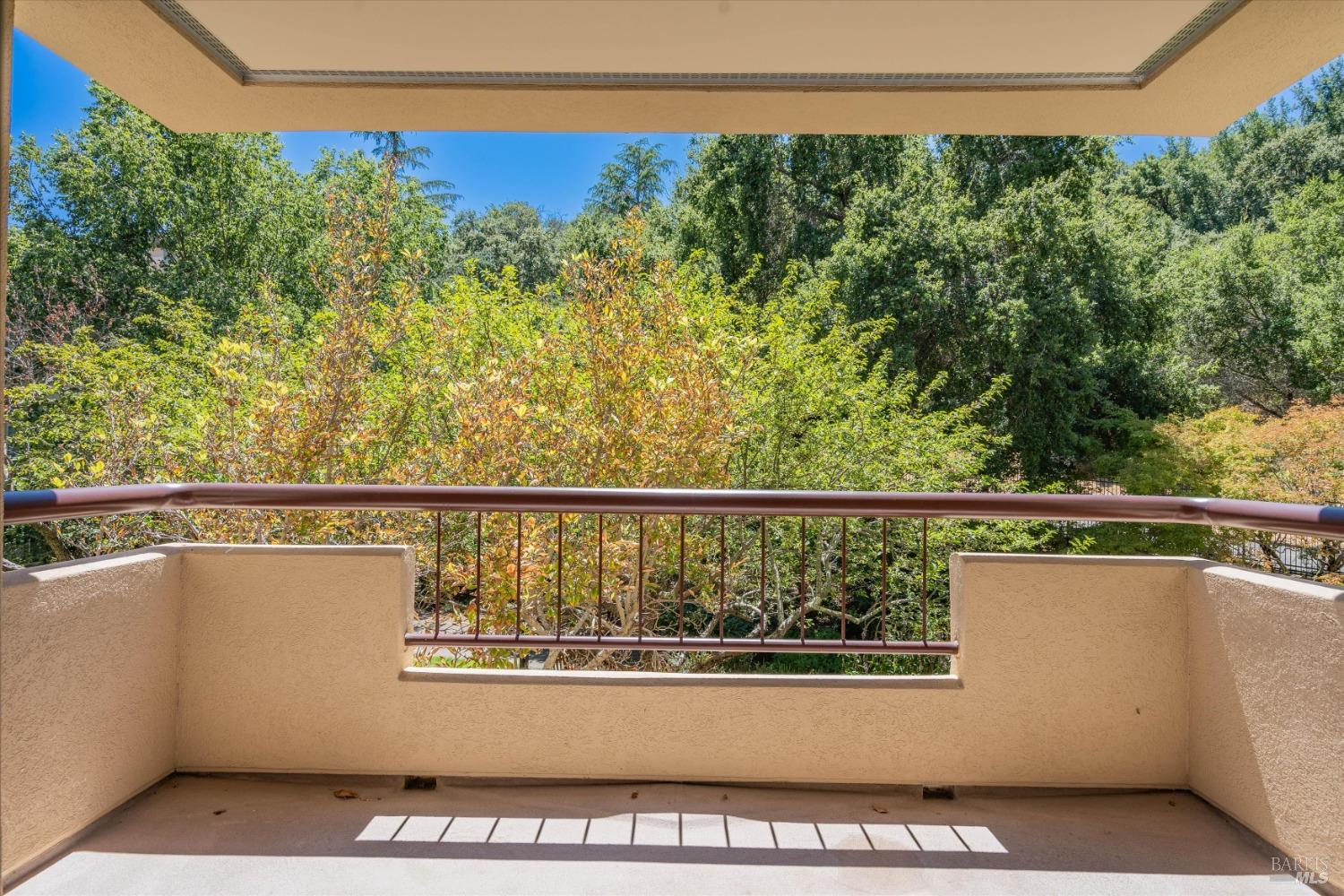 Detail Gallery Image 22 of 26 For Address Is Not Disclosed,  San Rafael,  CA 94903 - 1 Beds | 2 Baths