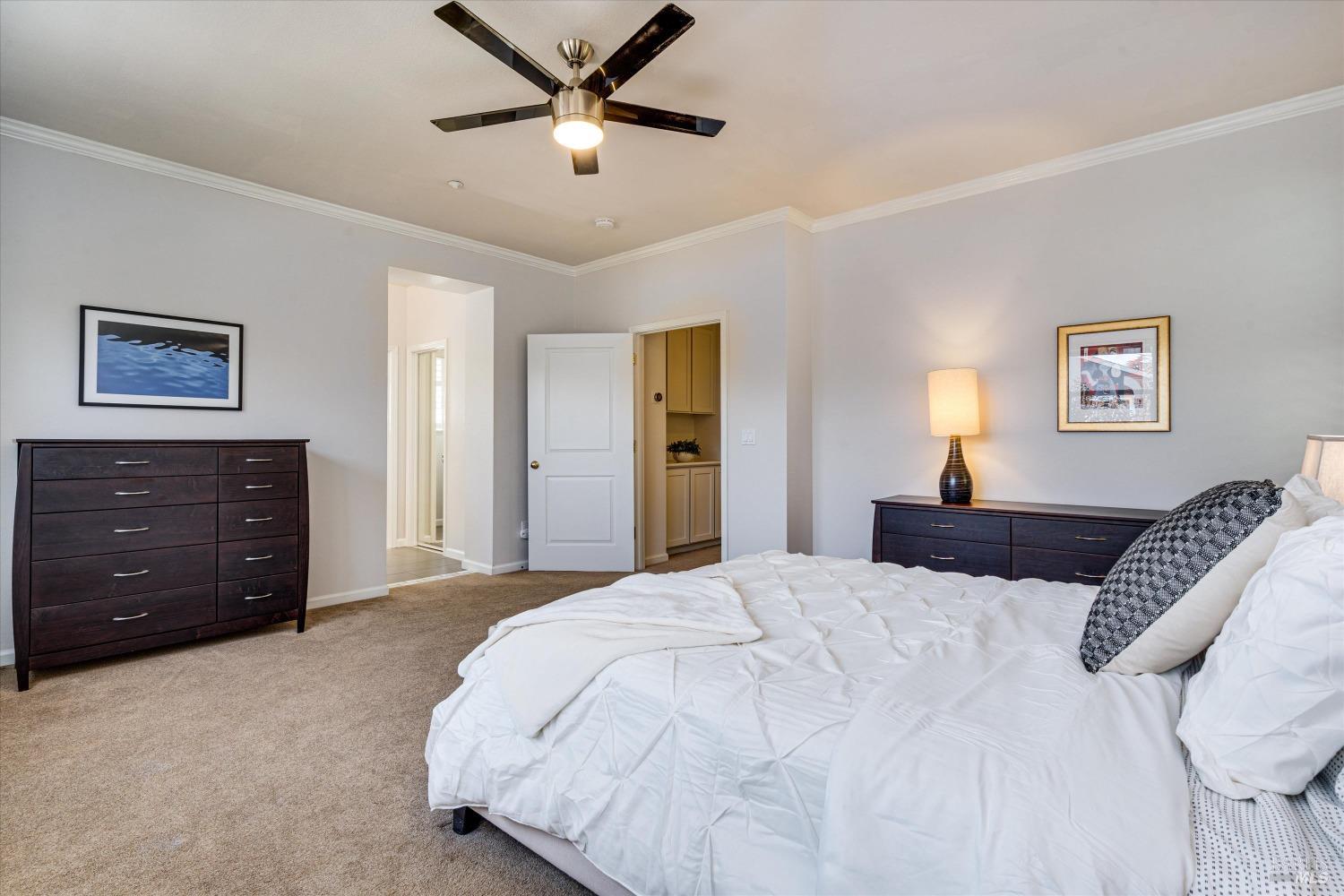 Detail Gallery Image 23 of 46 For 43 Windsor Ct, Napa,  CA 94558 - 4 Beds | 2/1 Baths