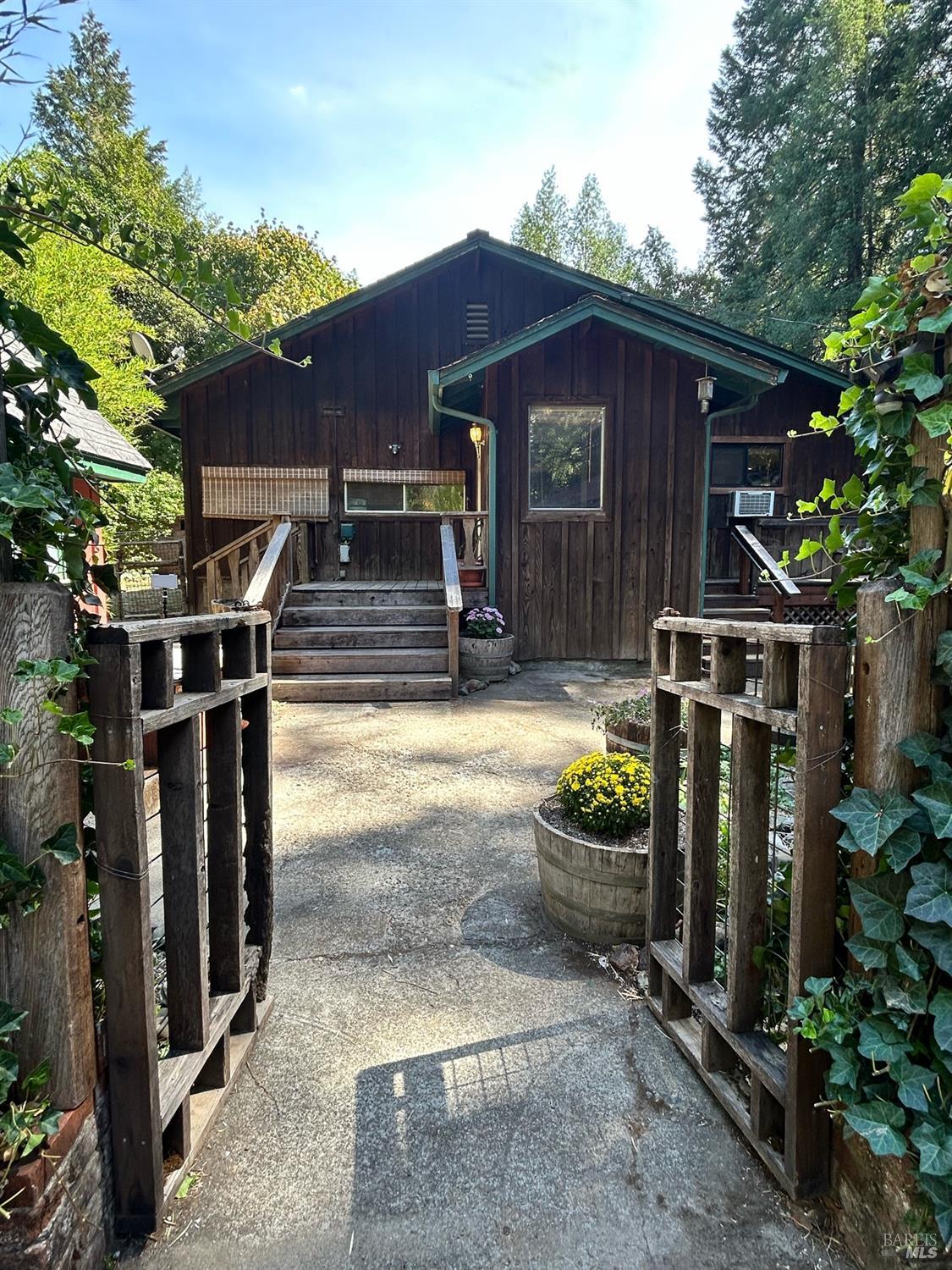 Detail Gallery Image 56 of 82 For 28381 N Highway 101 Hwy, Willits,  CA 95490 - 2 Beds | 1 Baths