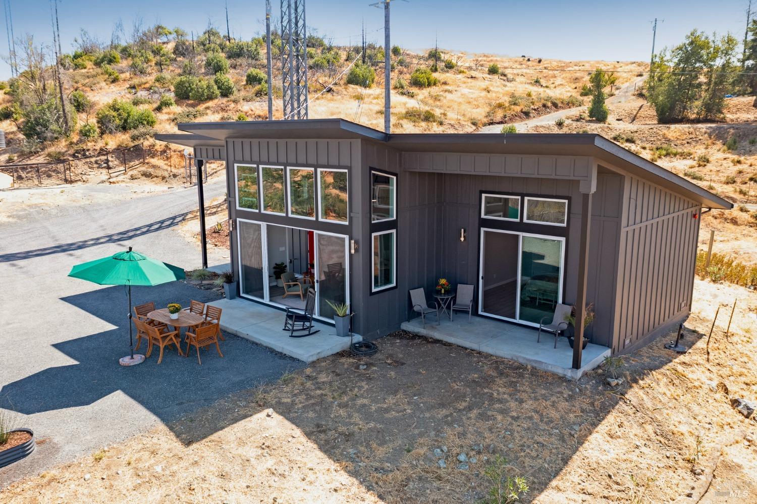 Detail Gallery Image 23 of 28 For 1946 Los Alamos Rd, Santa Rosa,  CA 95409 - 2 Beds | 2 Baths