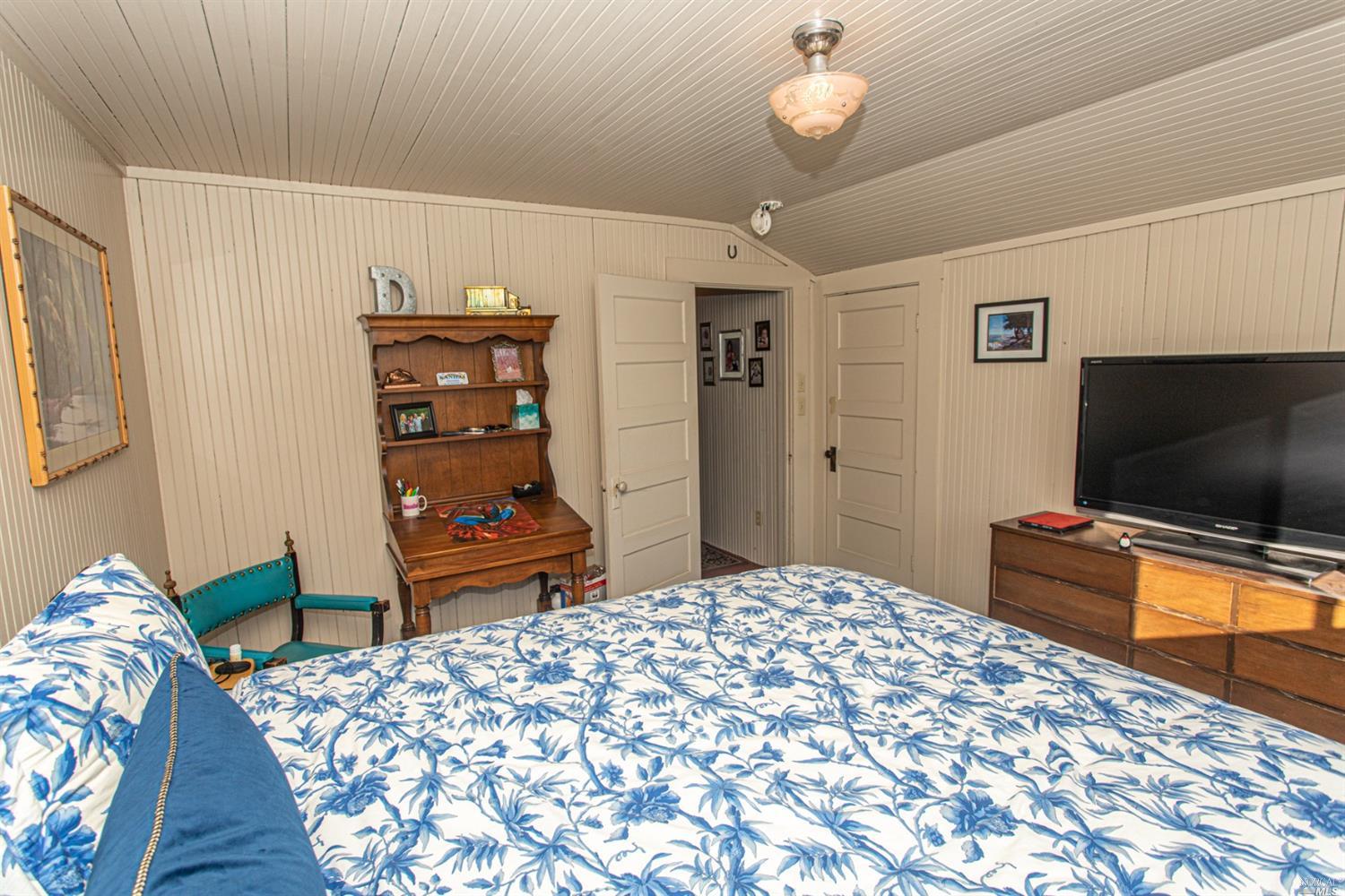 Detail Gallery Image 22 of 28 For 142 S Franklin St, Fort Bragg,  CA 95437 - 5 Beds | 2/1 Baths