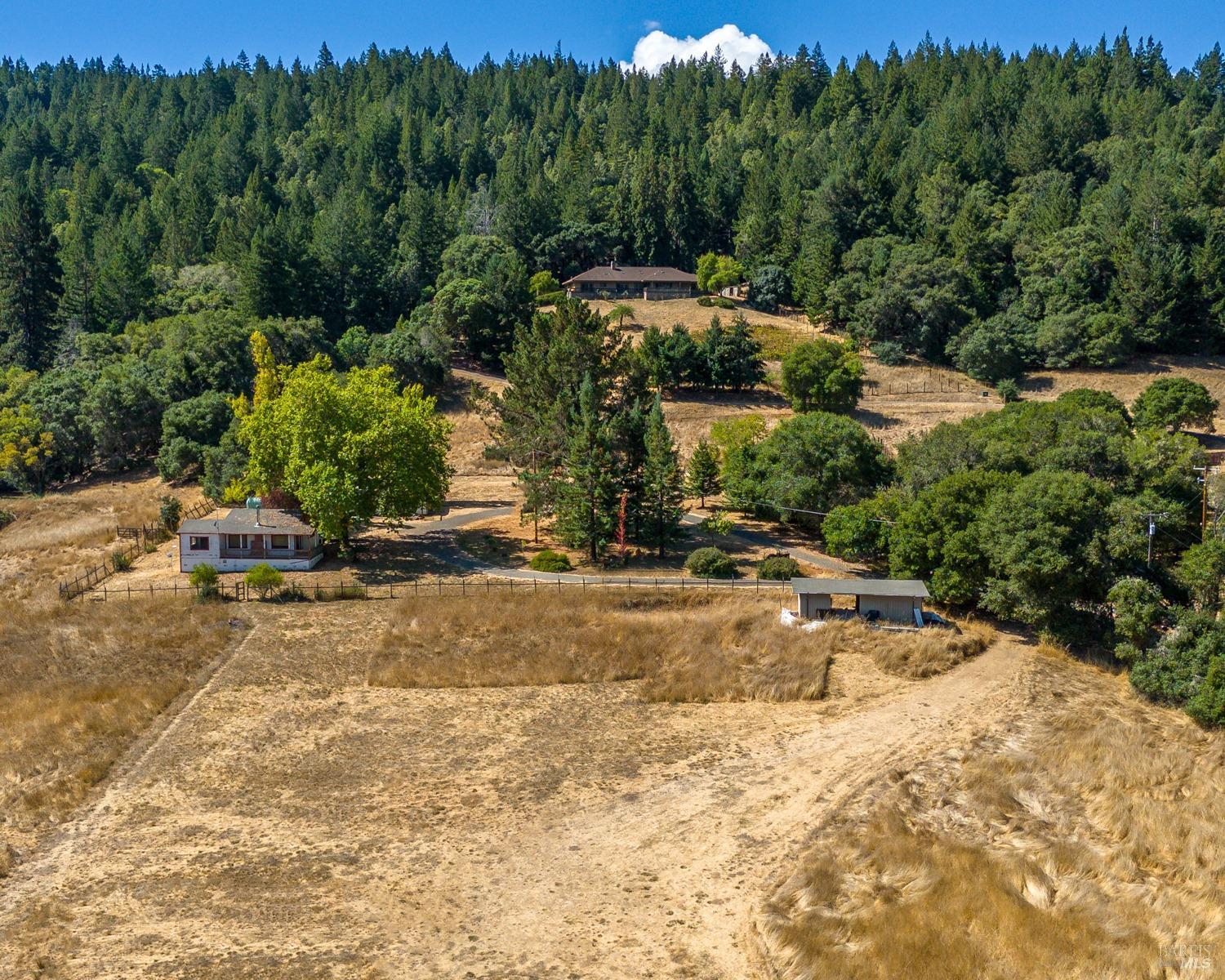 Detail Gallery Image 1 of 31 For 10580 Anderson Valley Way, Boonville,  CA 95415 - 3 Beds | 3 Baths