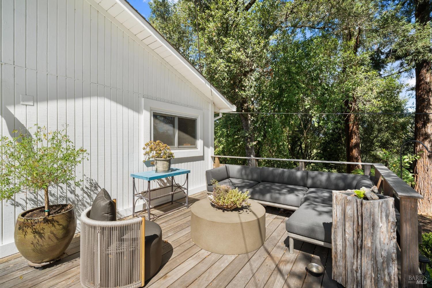 Detail Gallery Image 22 of 32 For 15655 Norton Rd, Healdsburg,  CA 95448 - 2 Beds | 1 Baths